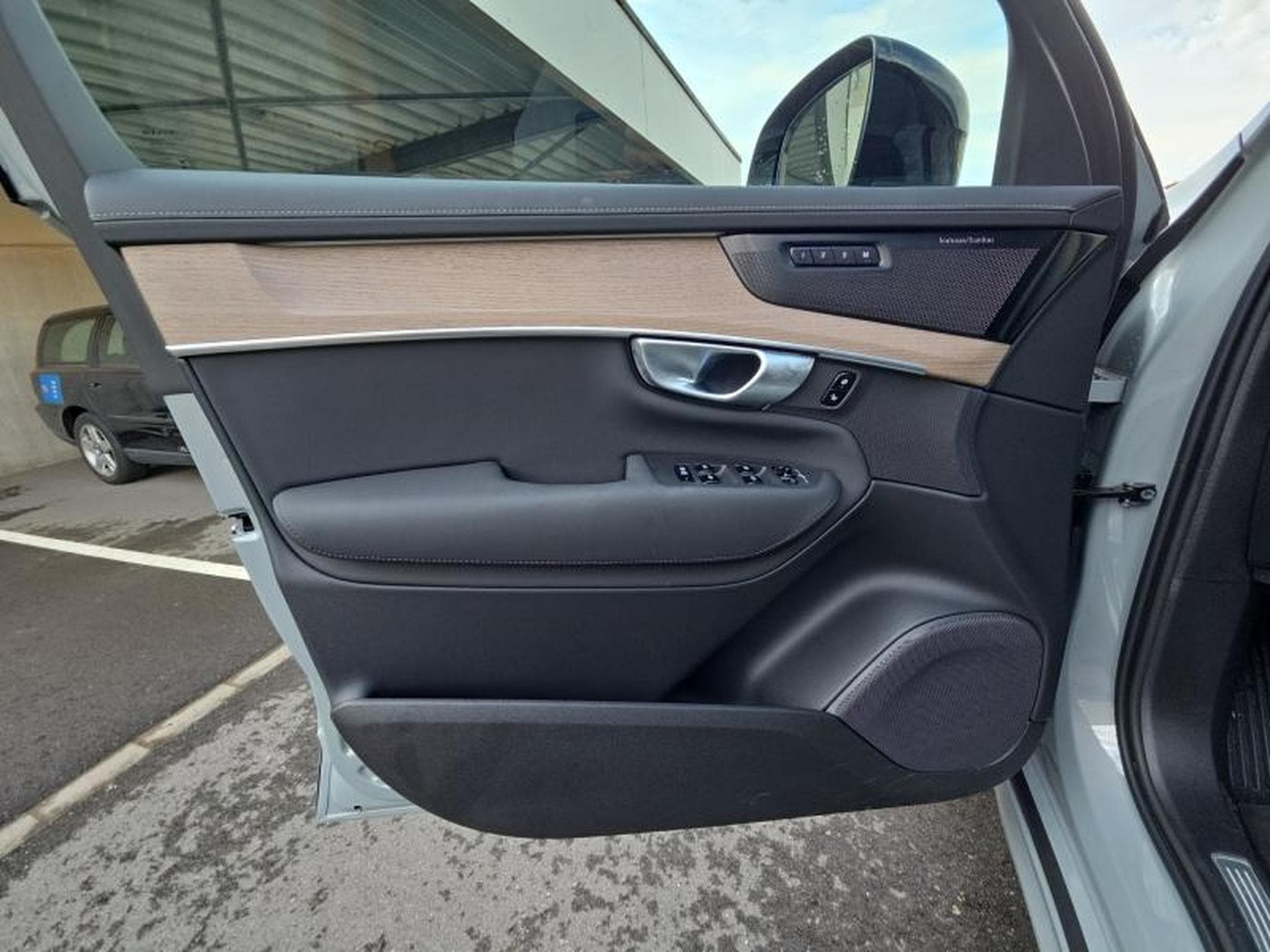 Volvo XC90 T8 Plus Dark Auto 2026 / Essence (2025) - Photo 20