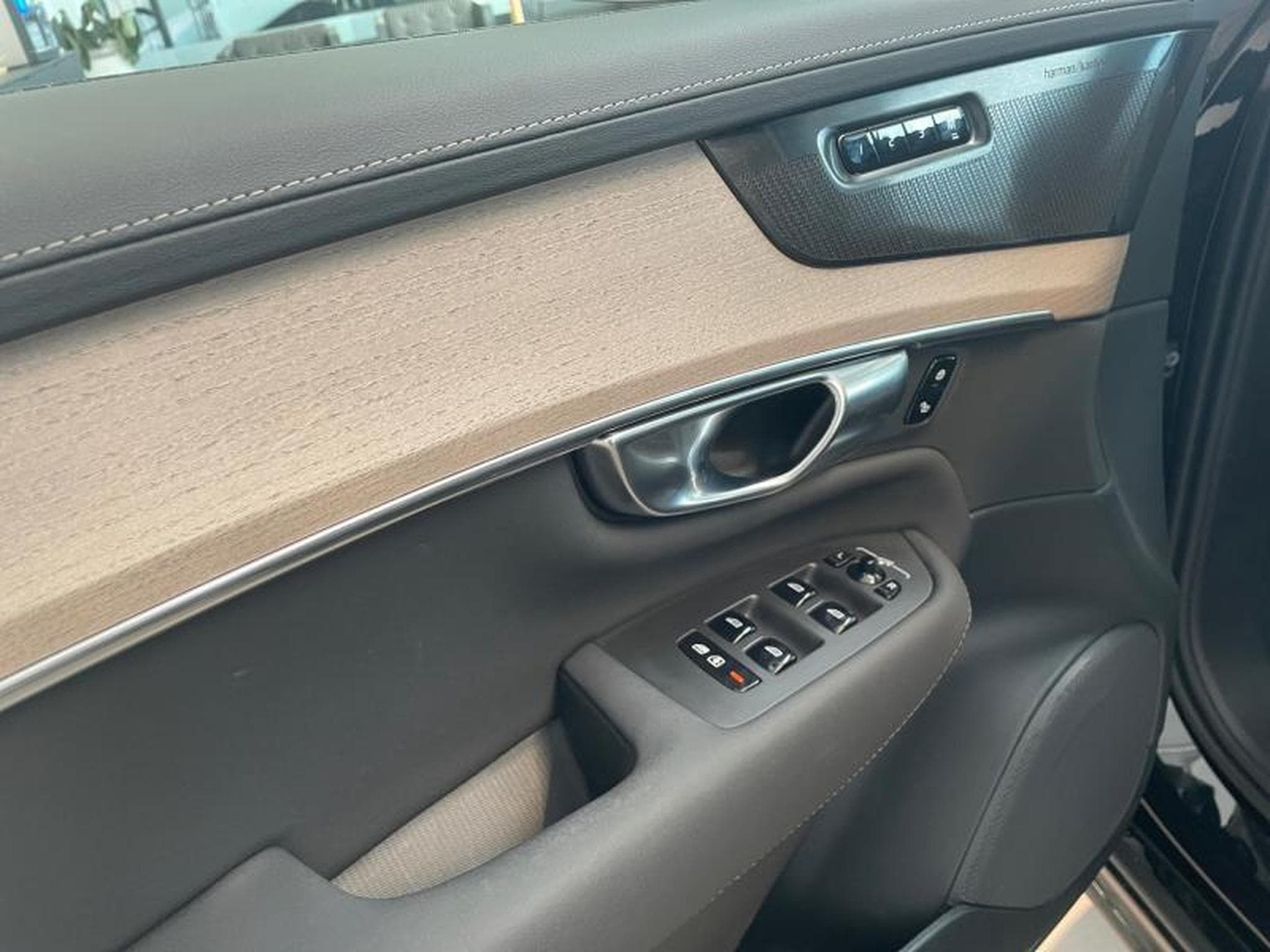 Volvo XC90 XC 90 B5 Plus Bright (2025) - Foto 20