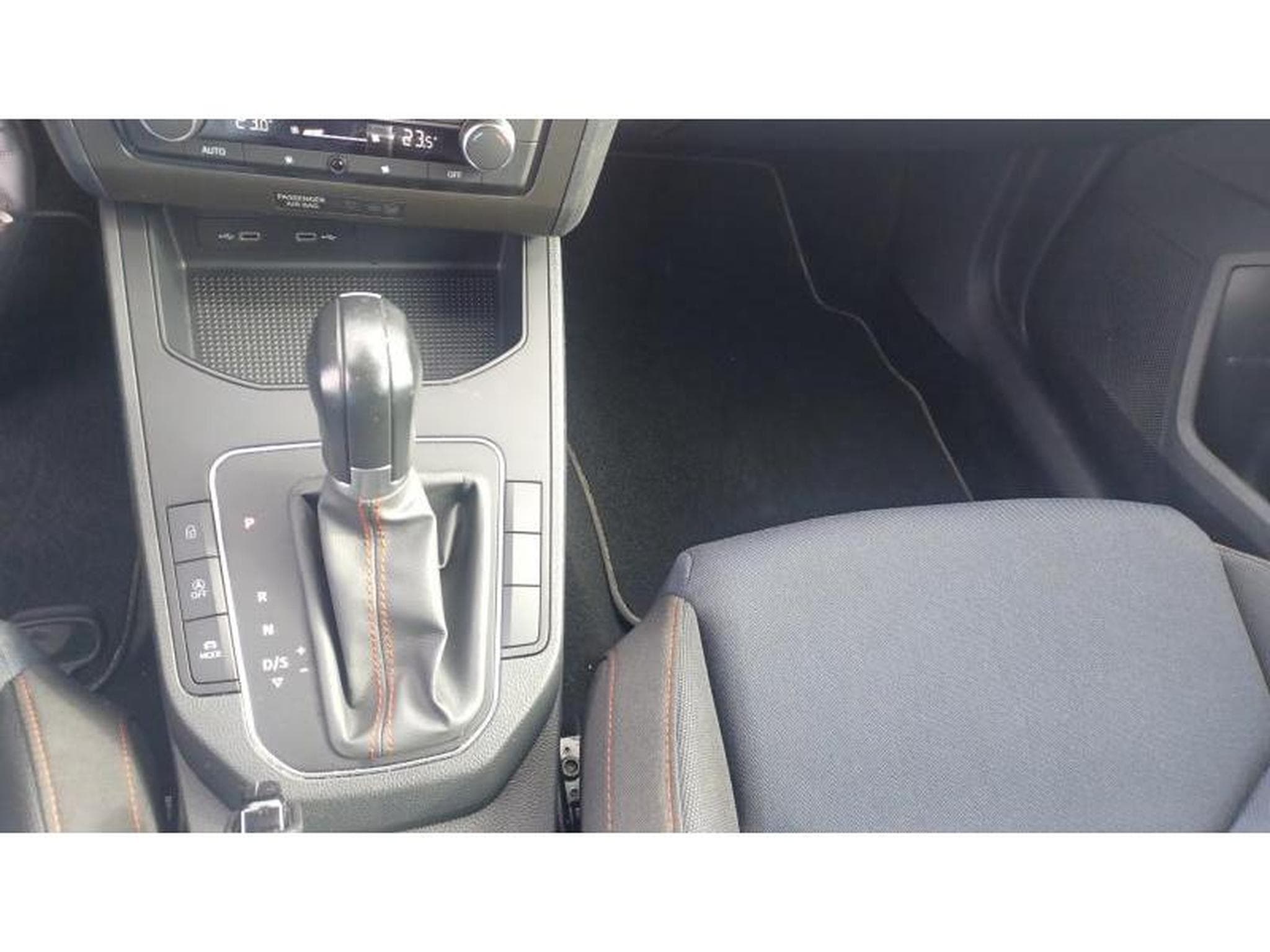 Seat Ibiza FR/DSG/LED/Navi/Pack Vision (2022) - Photo 16