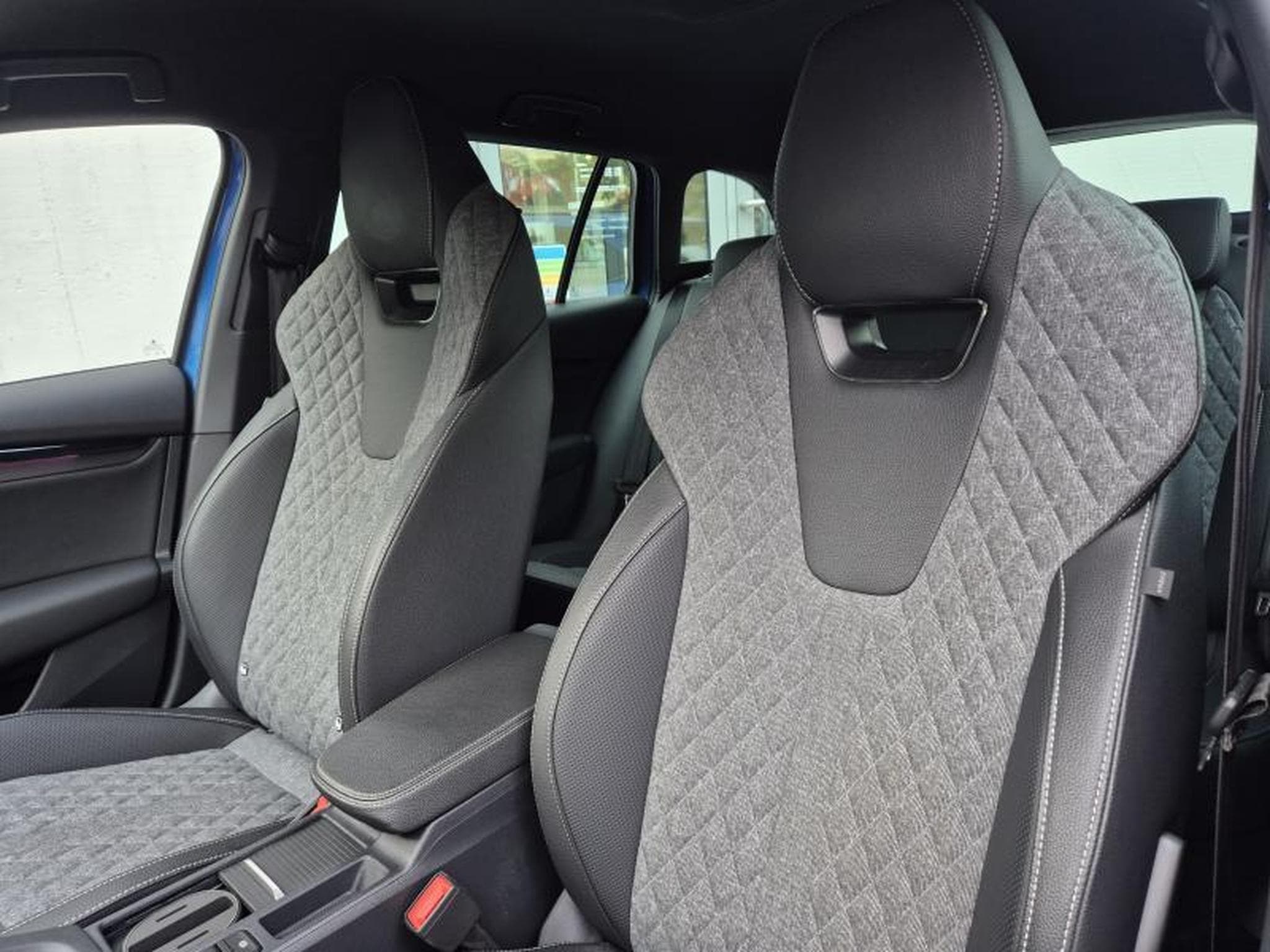Skoda Octavia Sportline, 2.0TDI, 150 CV, DSG (2025) - Photo 9