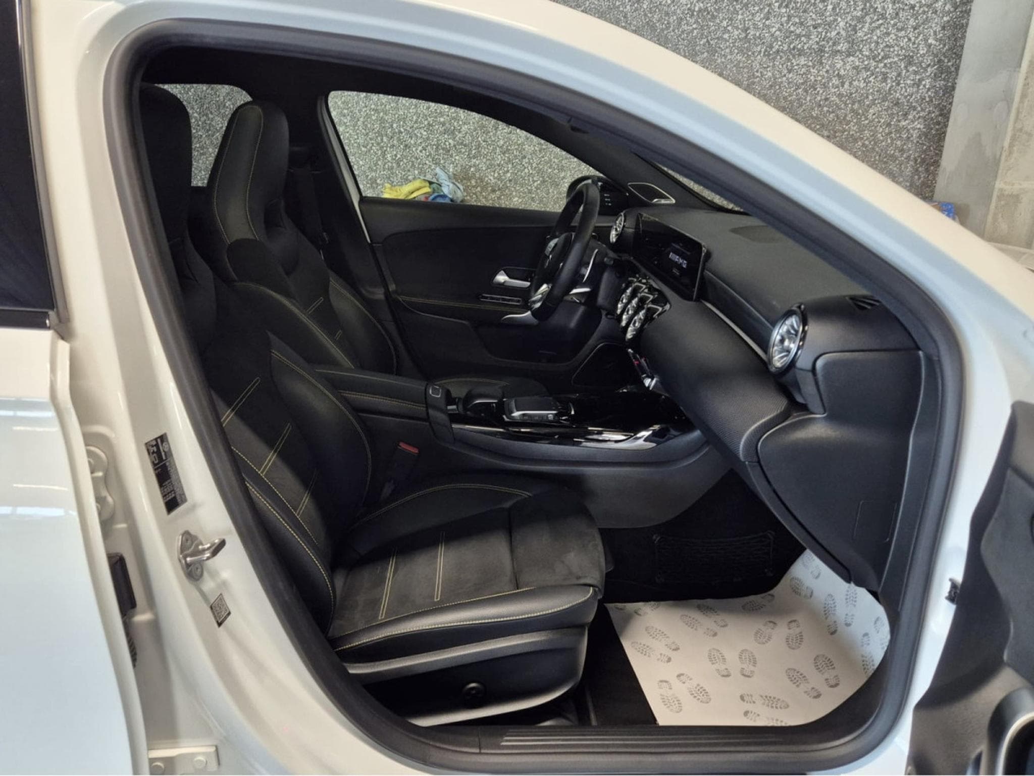Mercedes A 45 AMG S 4 MATIC + BURMESTER PANO CUIR NAVI (2020) - Foto 4