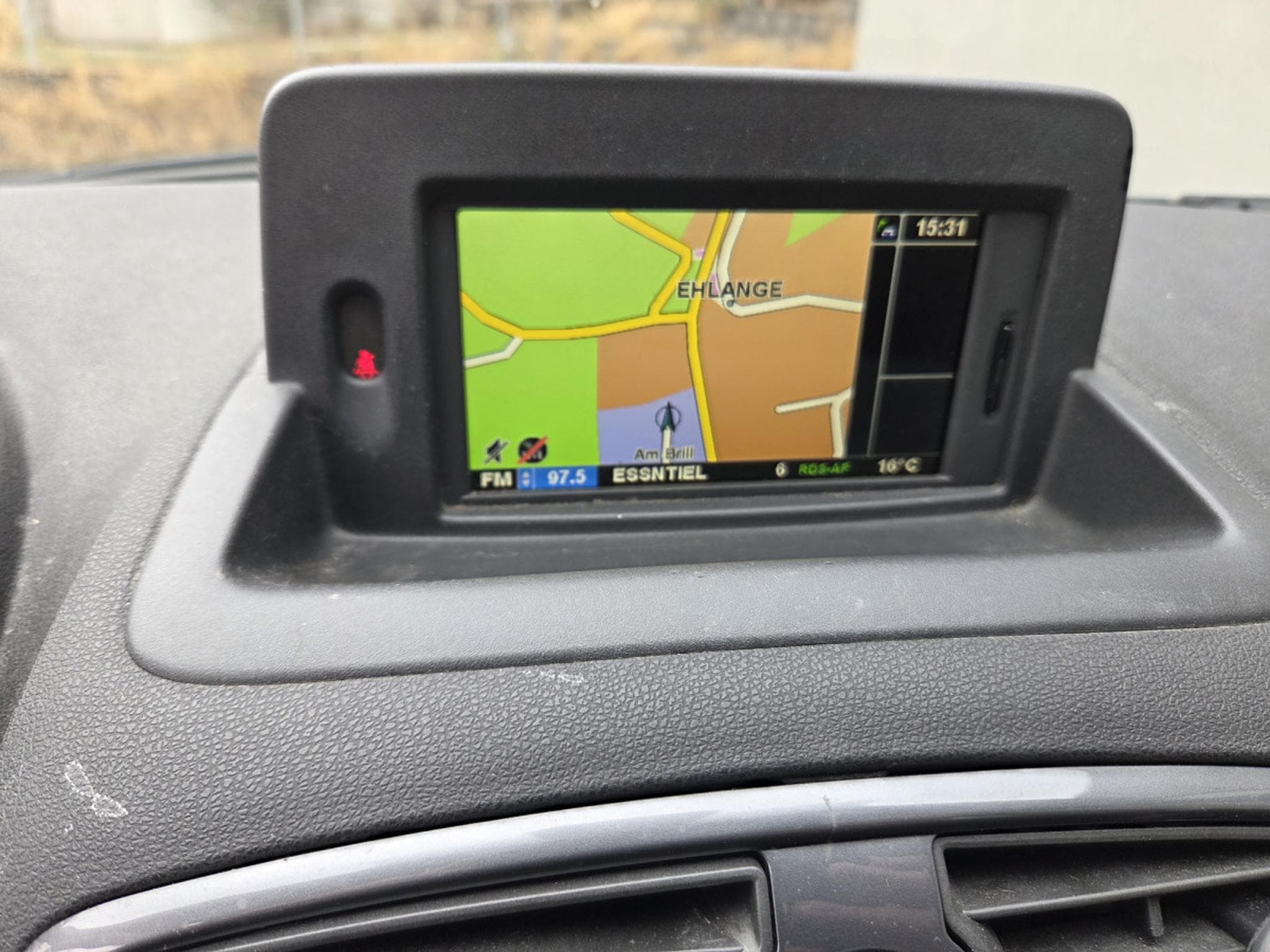 Renault Clio 1.5 Dci 88 CV (2011) - Photo 14