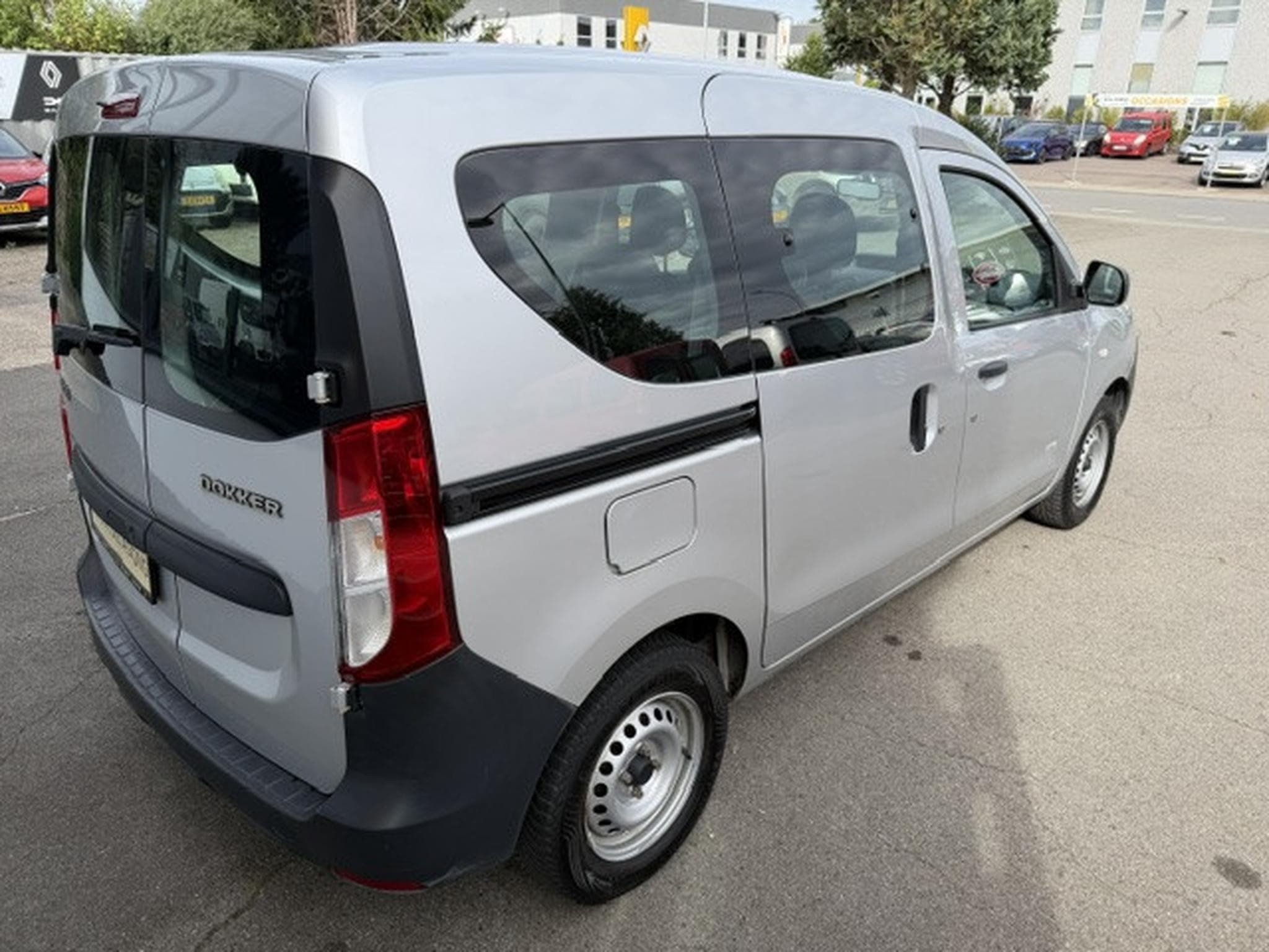 Dacia Dokker DOKKER 1.6 60PS (2015) - Photo 4