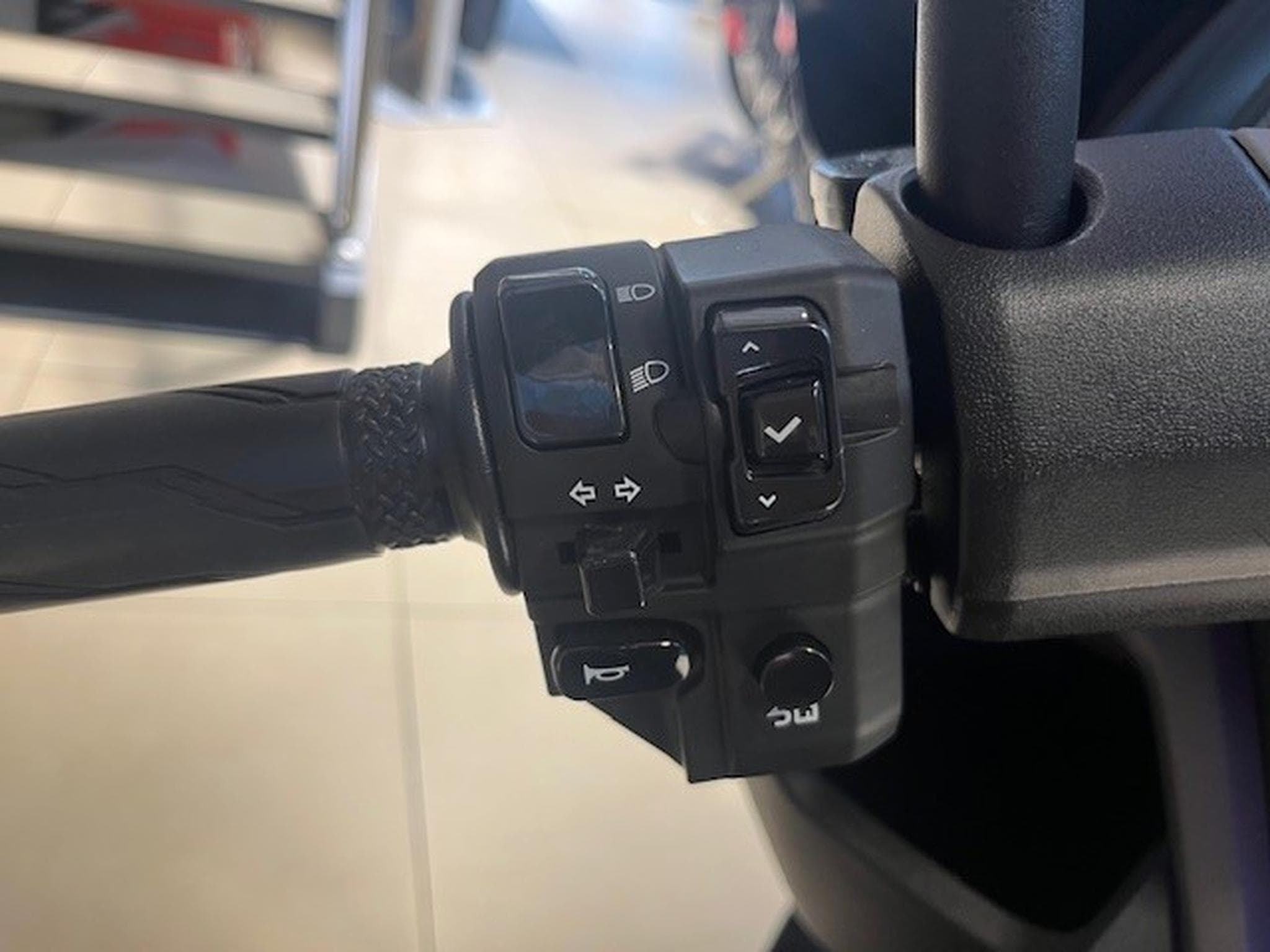 Yamaha N-Max 125 Tech Max (2025) - Photo 8