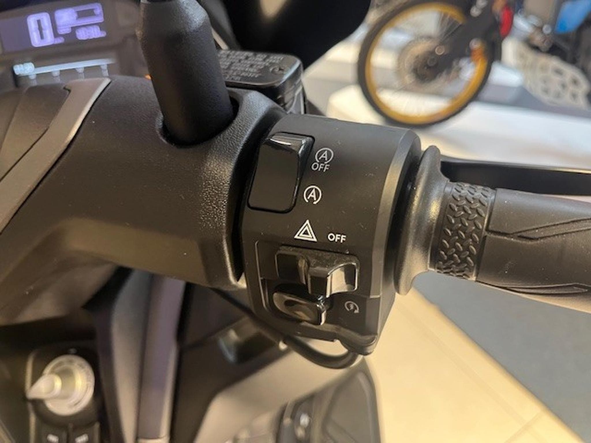 Yamaha N-Max 125 Tech Max (2025) - Photo 7