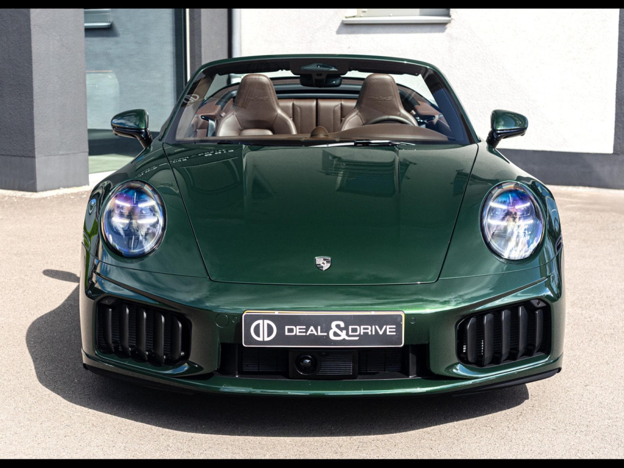 Porsche 911 .2 911 TURBO S 3.6 CABRIOLET PDK (711 CH) - OAK GREEN METALL (2026) - Photo 5