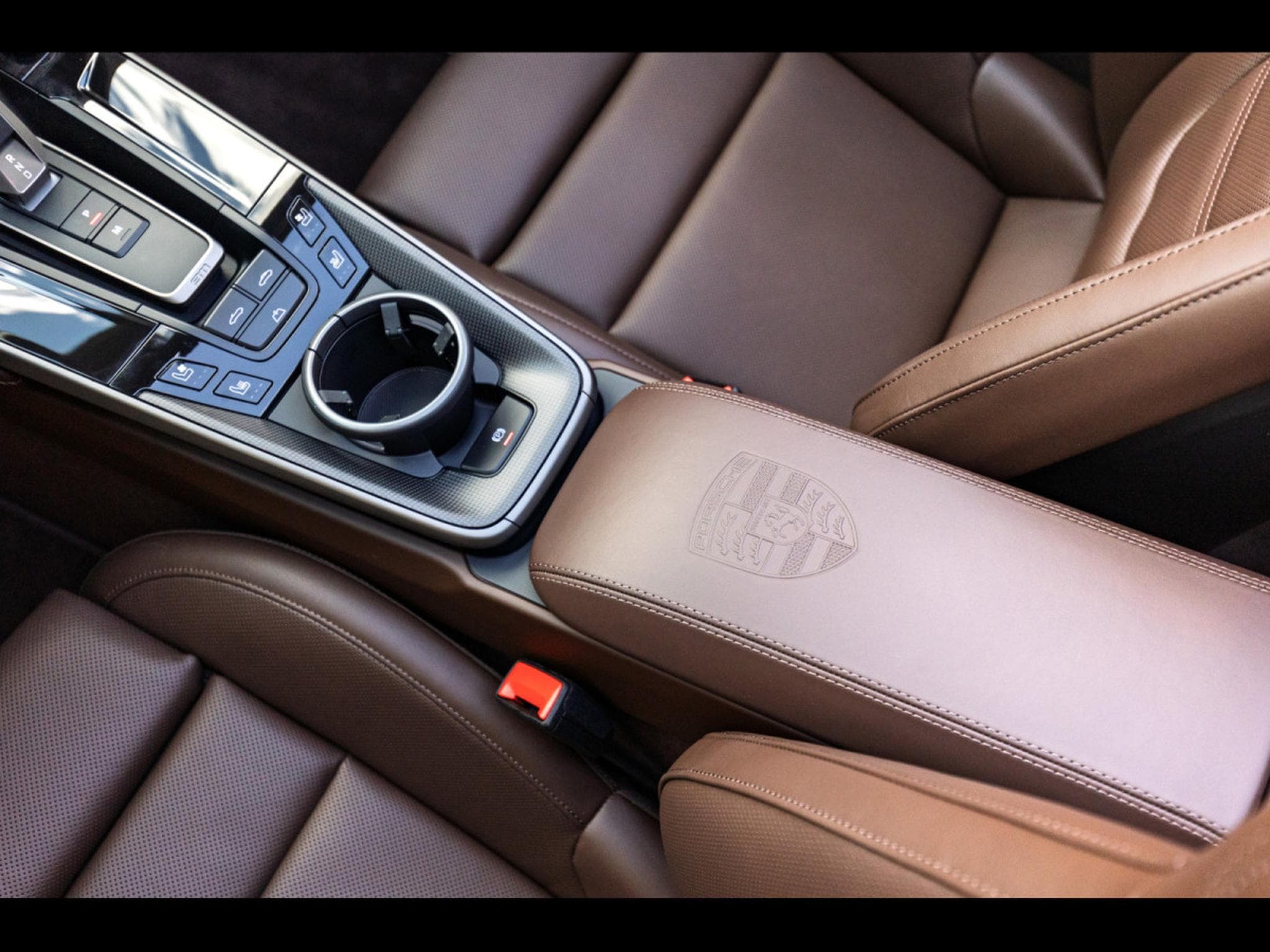 Porsche 911 .2 911 TURBO S 3.6 CABRIOLET PDK (711 CH) - OAK GREEN METALL (2026) - Photo 18