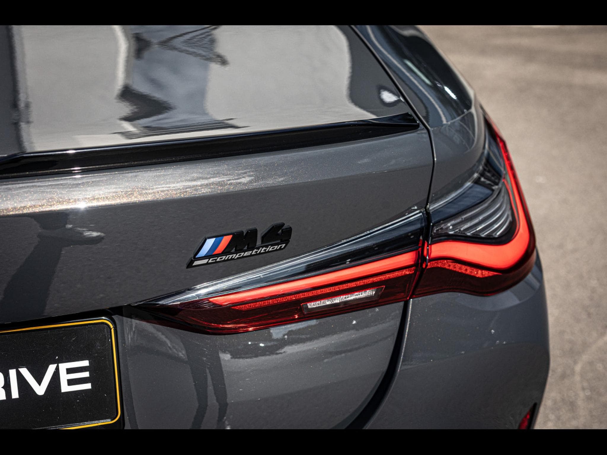 BMW M4 COMPETITION COUPE M XDRIVE (G82) - DRAVITGRAU METALLIC X SIL (2025) - Photo 19