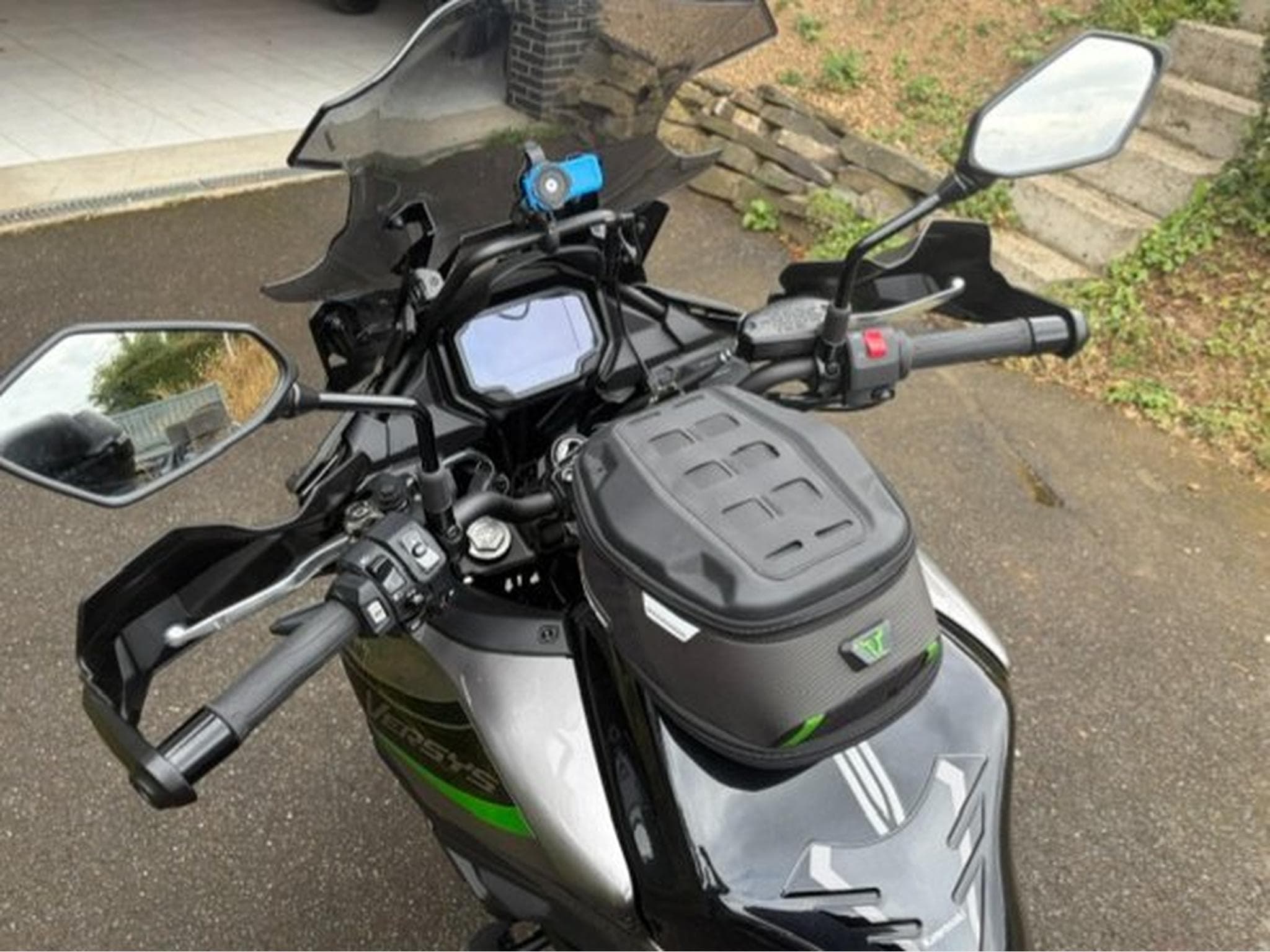 Kawasaki Versys 650 Grand Tourer (2026) - Photo 8