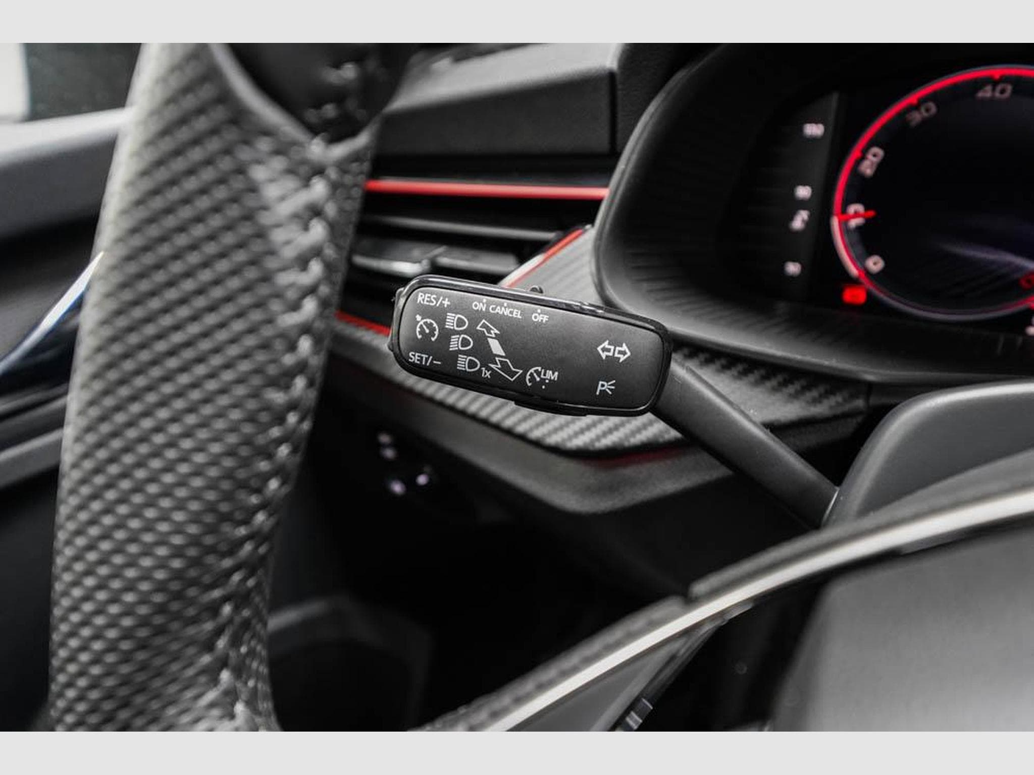 Skoda Kamiq 1,0 TSI Monte (2025) - Photo 10