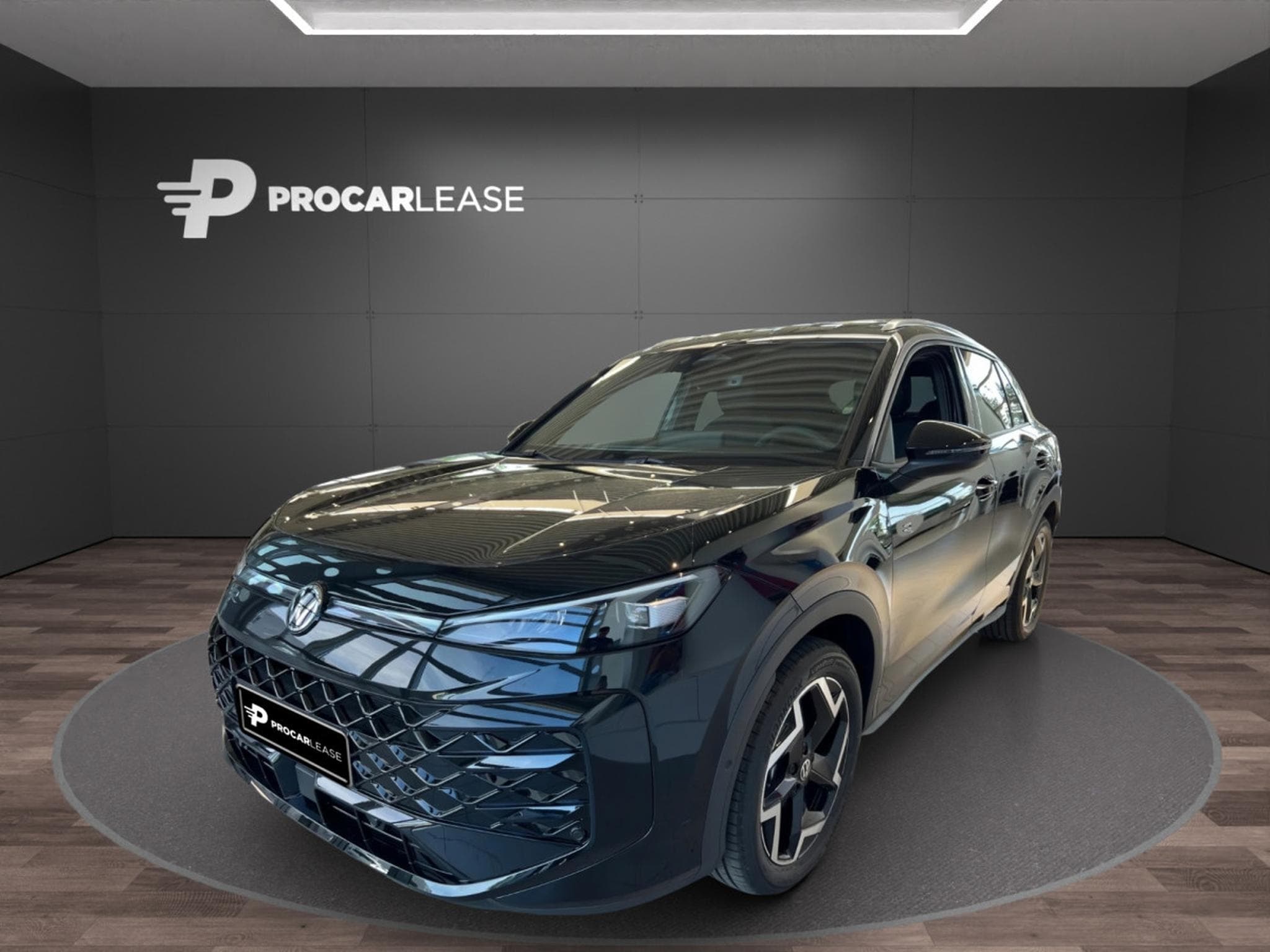 VW T-Roc T-Roc R-Line 1.5 eTSI  (150 CV)/PANO/AHK/360°/VOLL (2026) - Photo 1