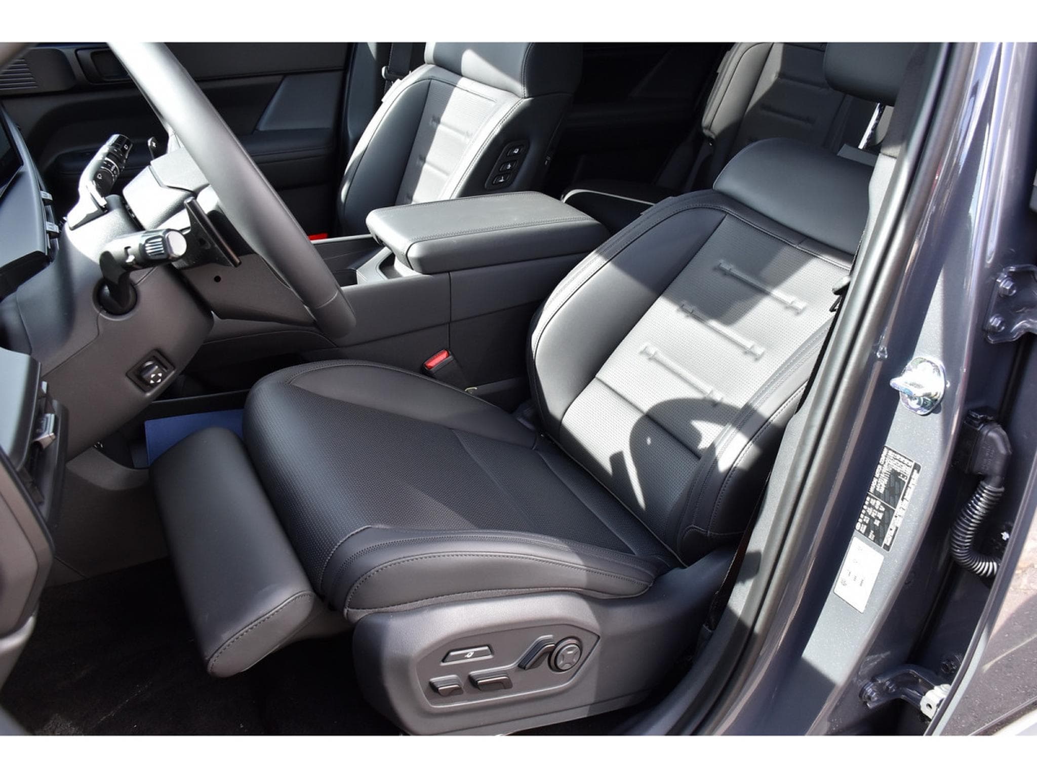 Hyundai Santa Fe 1.6 T-GDI HEV Calligraphy 7 PL. PANO MEMO BOSE HUD NEUF (2026) - Foto 7