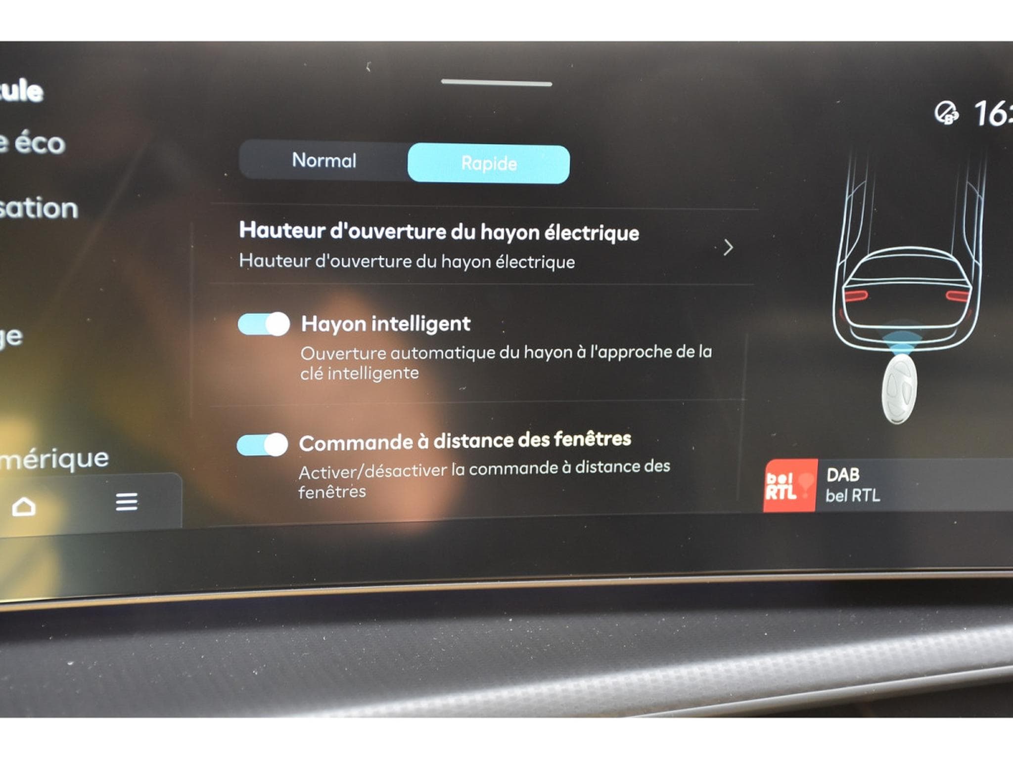 Hyundai Santa Fe 1.6 T-GDI HEV Calligraphy 7 PL. PANO MEMO BOSE HUD NEUF (2026) - Foto 13