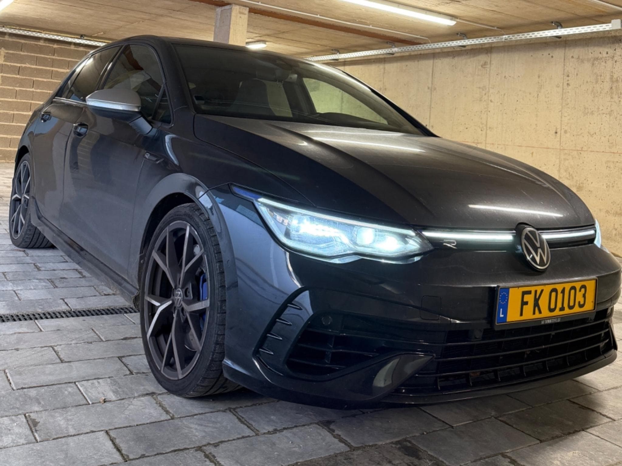 VW Golf VIII R (2023) - Photo 1
