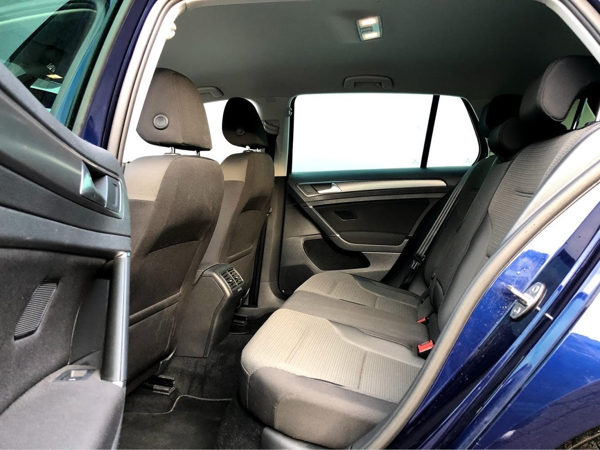 VW Golf 1.6 tdi 115 cv (2018) - Photo 4