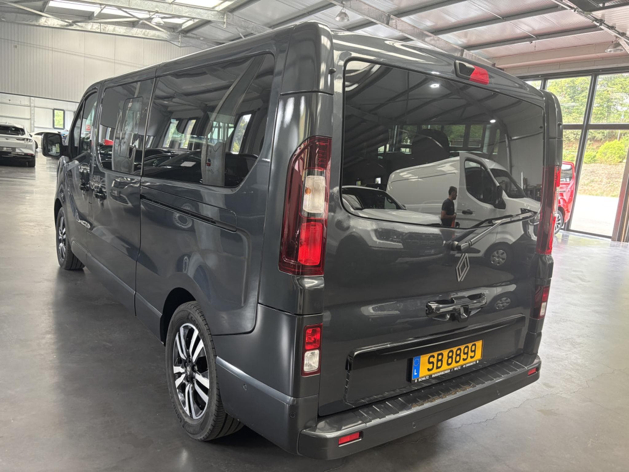 Renault Trafic 2.0 dCi 170 SpaceClasse 8pl auto (2025) - Photo 5