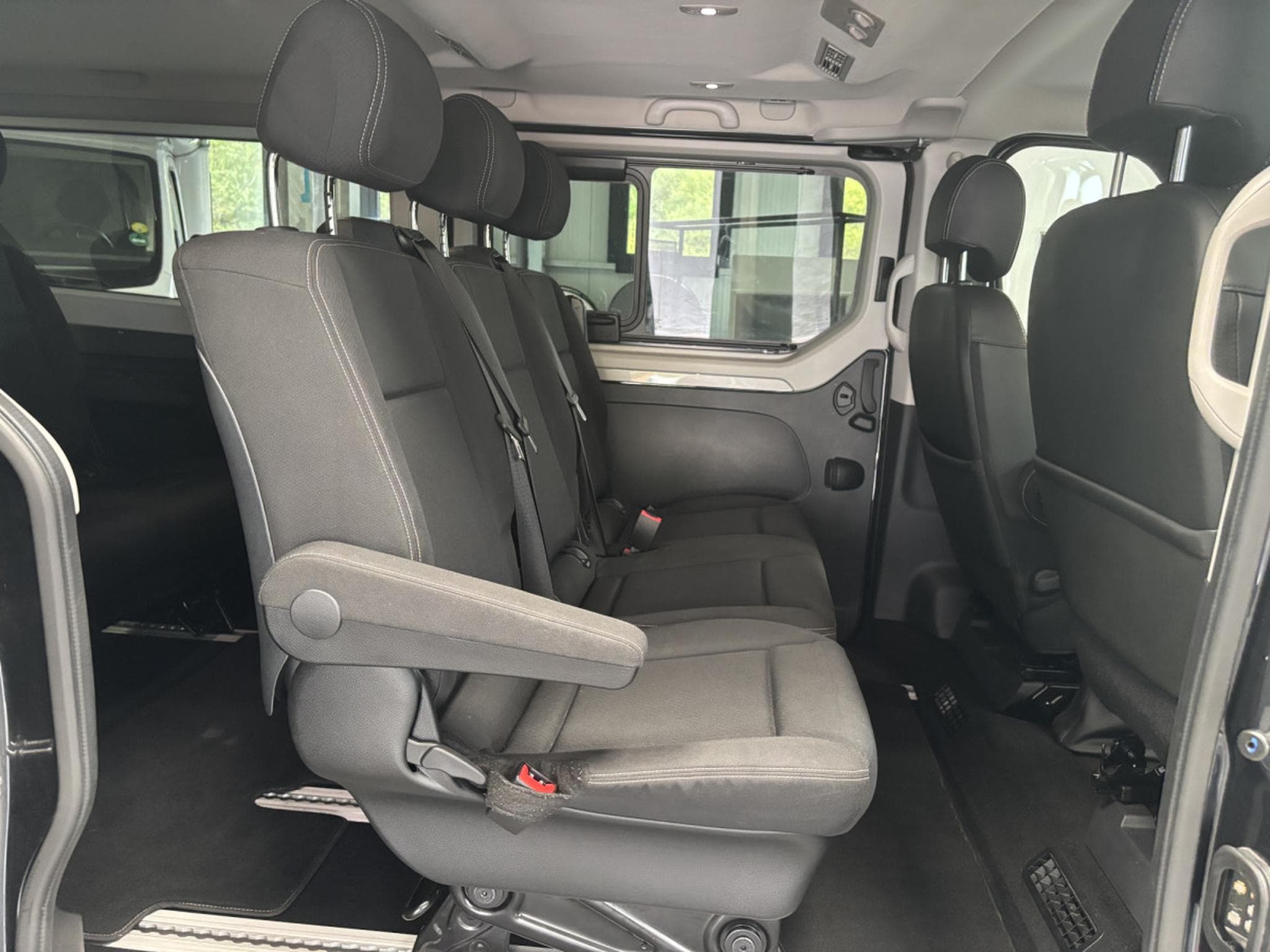 Renault Trafic 2.0 dCi 170 SpaceClasse 8pl auto (2025) - Photo 12