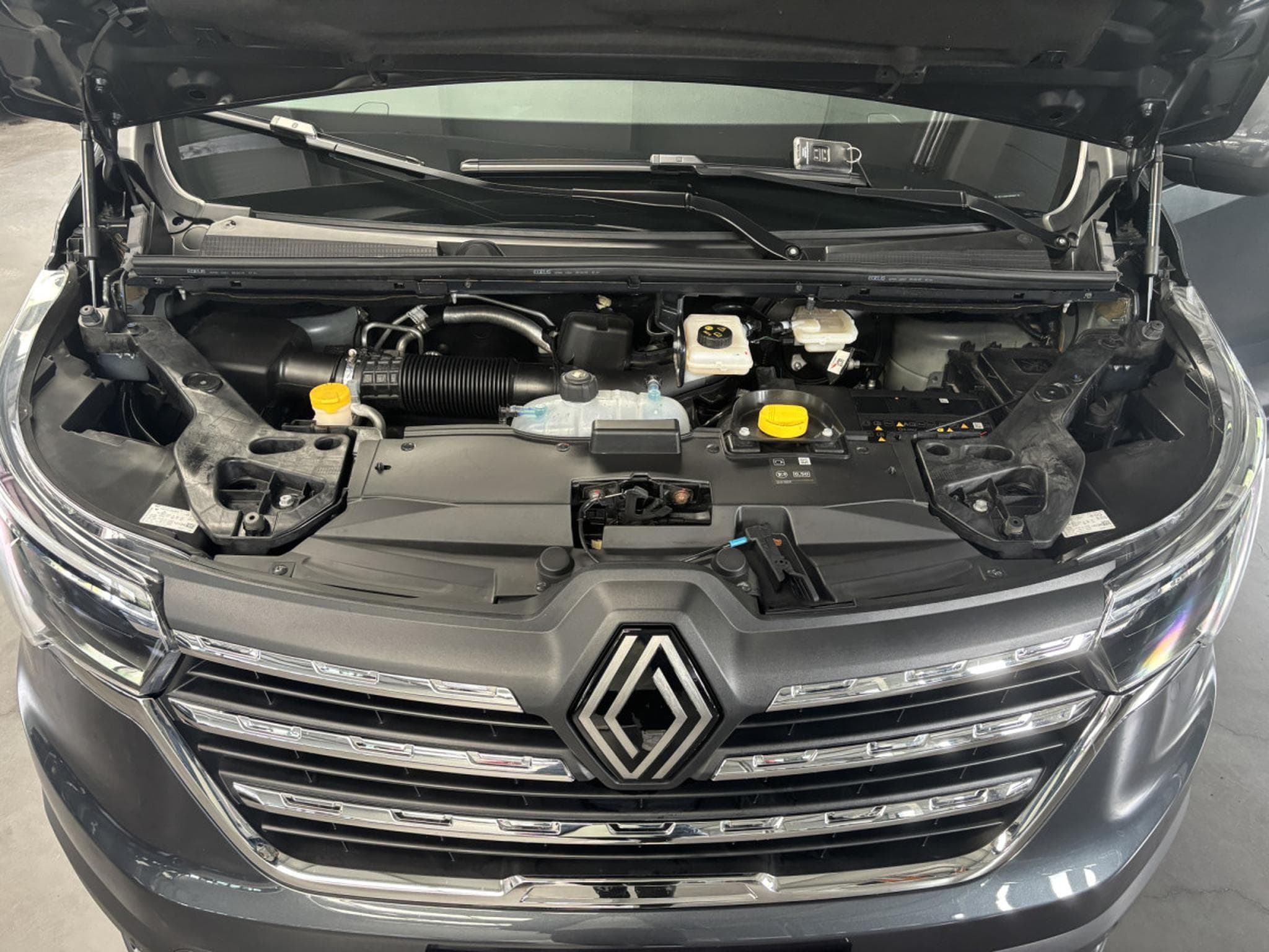 Renault Trafic 2.0 dCi 170 SpaceClasse 8pl auto (2025) - Photo 9