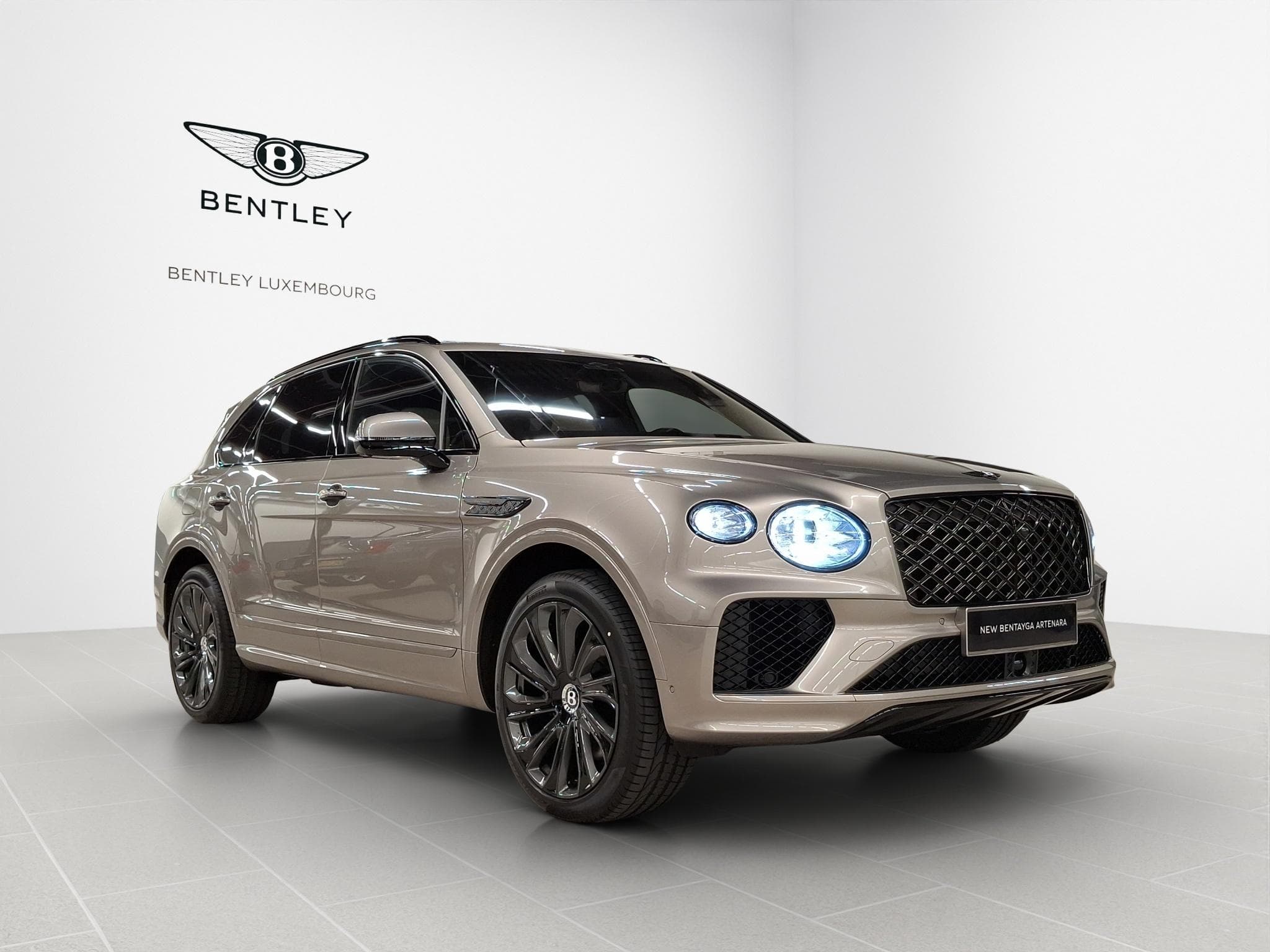 Bentley Bentayga Artenara Edition V8 (2026) - Photo 1
