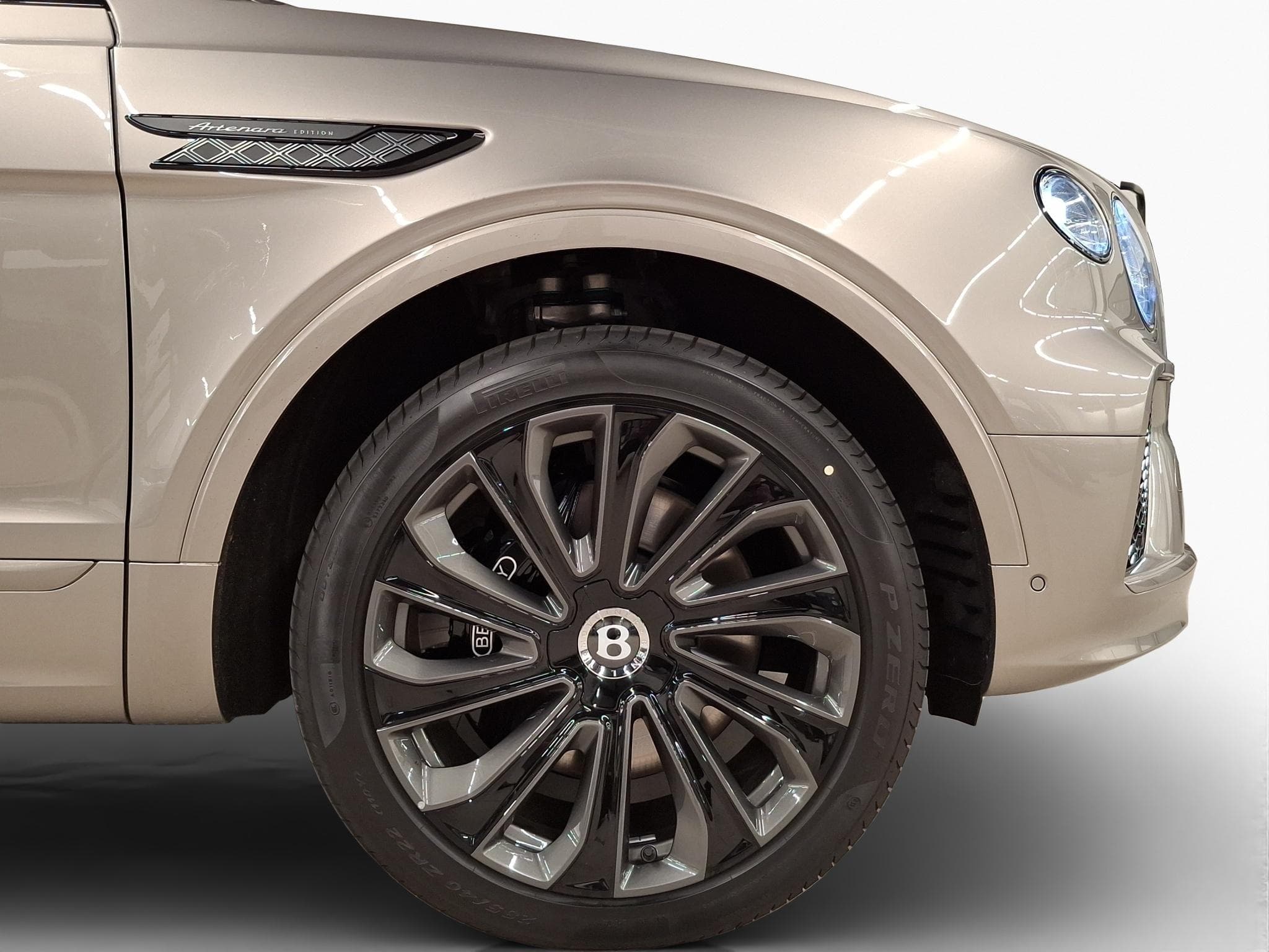 Bentley Bentayga Artenara Edition V8 (2026) - Photo 6