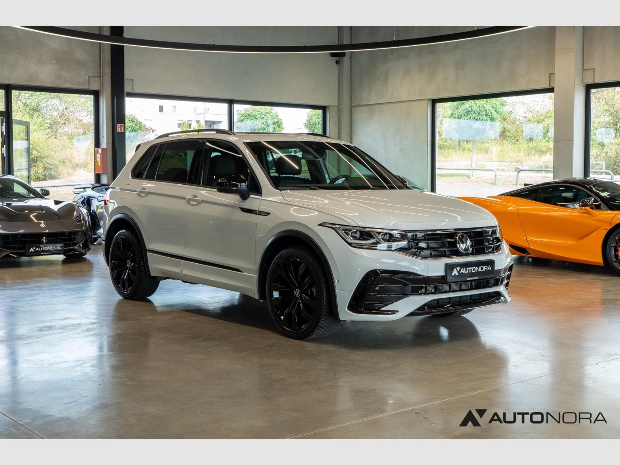 VW Tiguan 2.0 TSI 4Motion R-Line (2023) - Foto 3