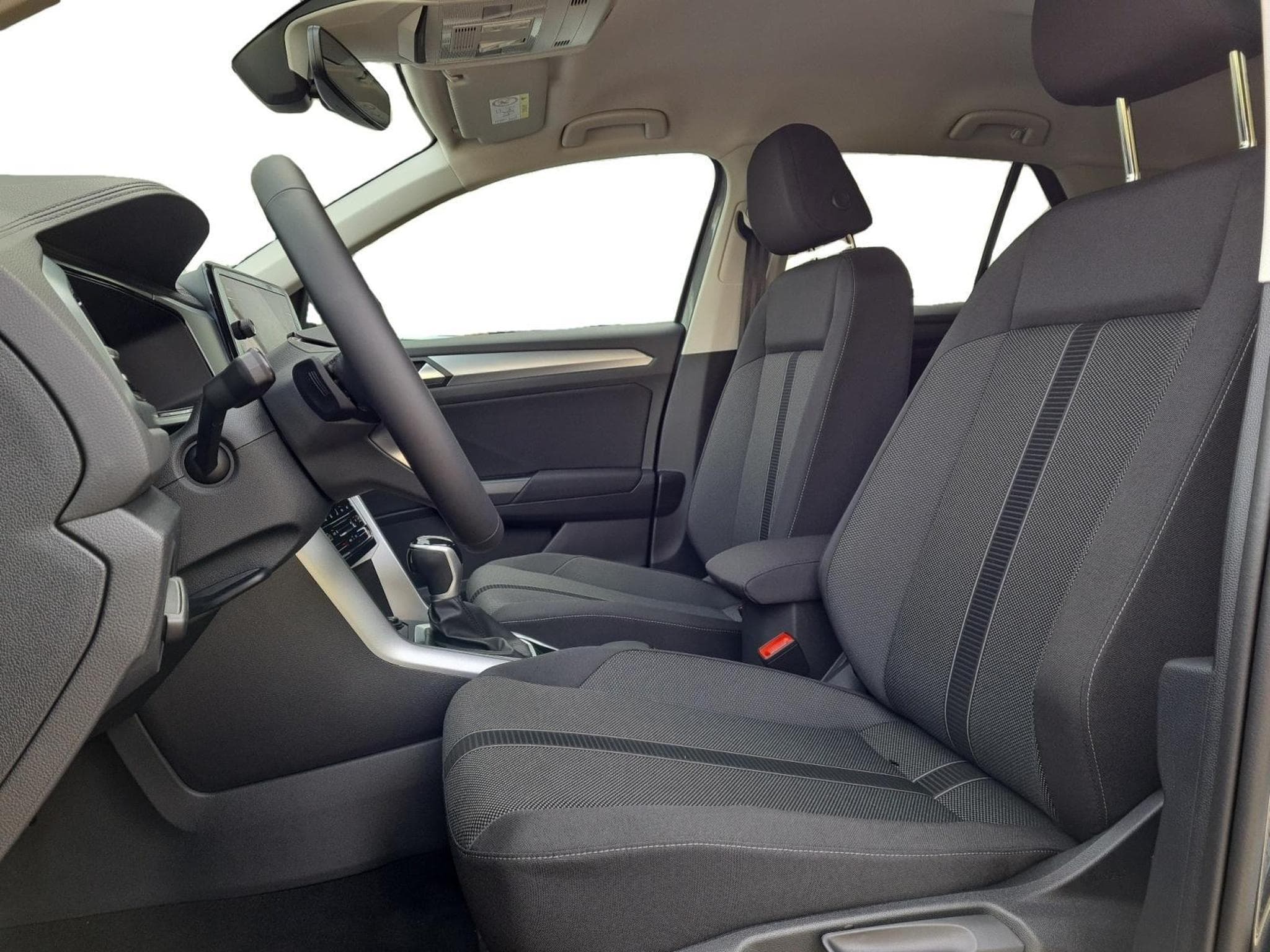 VW T-Roc Life (2025) - Photo 12