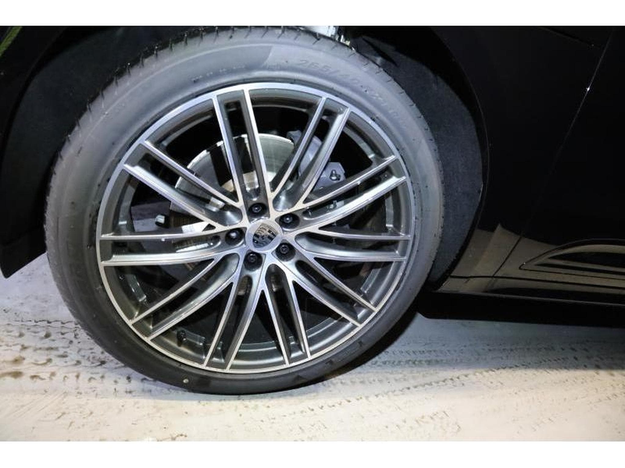Porsche Macan T (2024) - Photo 20