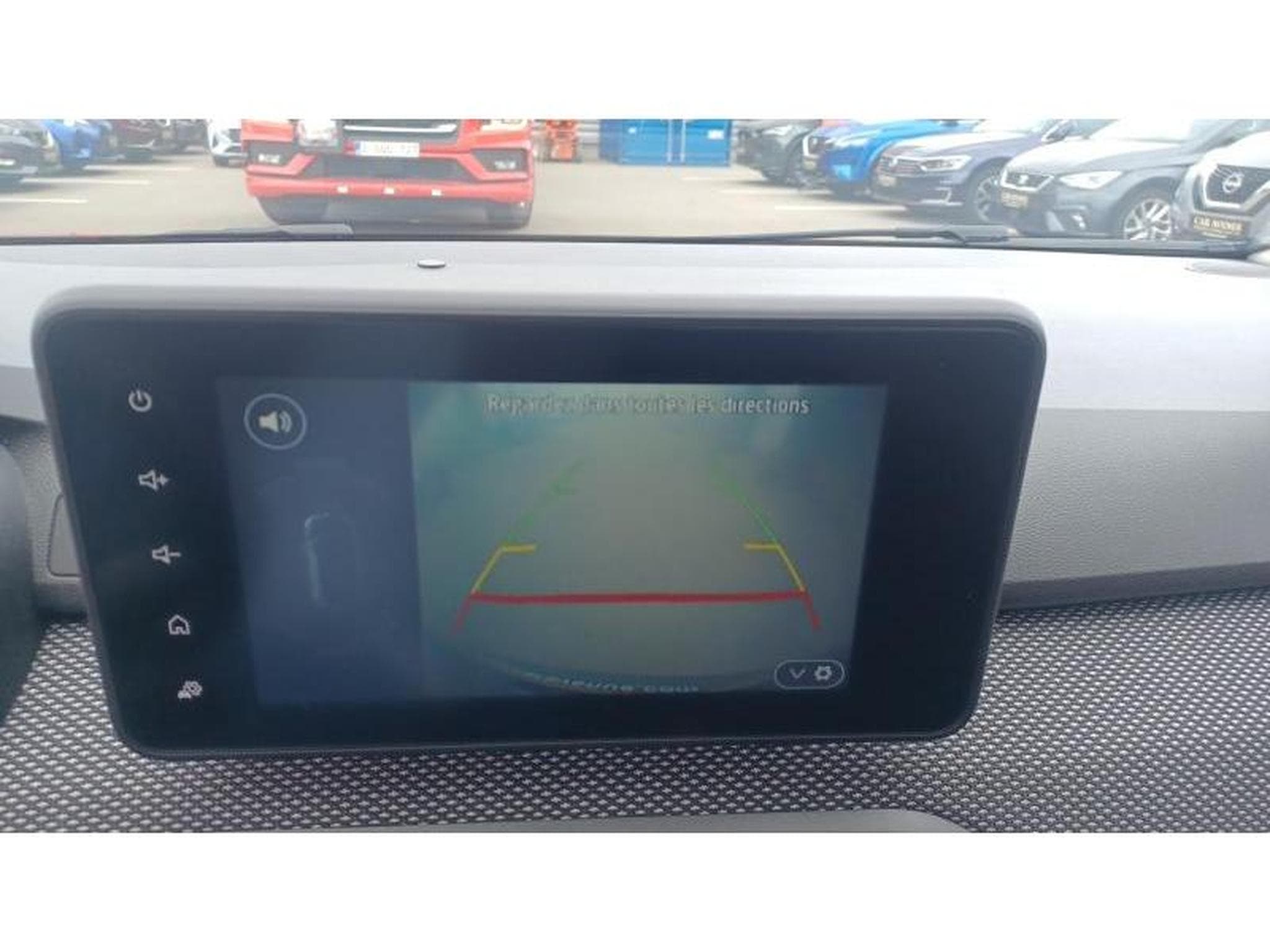 Dacia Sandero Comfort (2022) - Photo 29