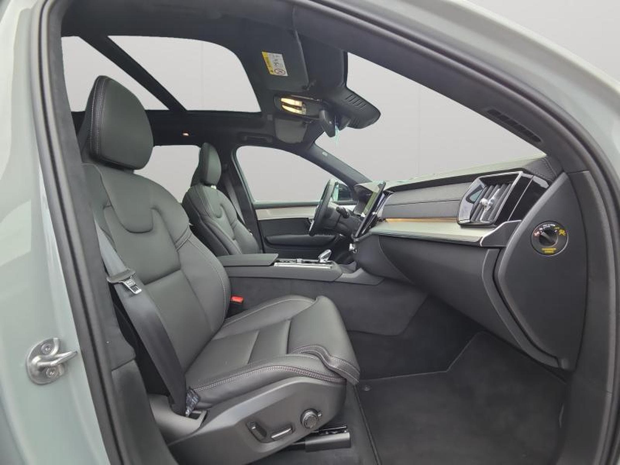 Volvo XC90 T8 AWD Ultra Black Edition 2027 / Hybride (2026) - Photo 15