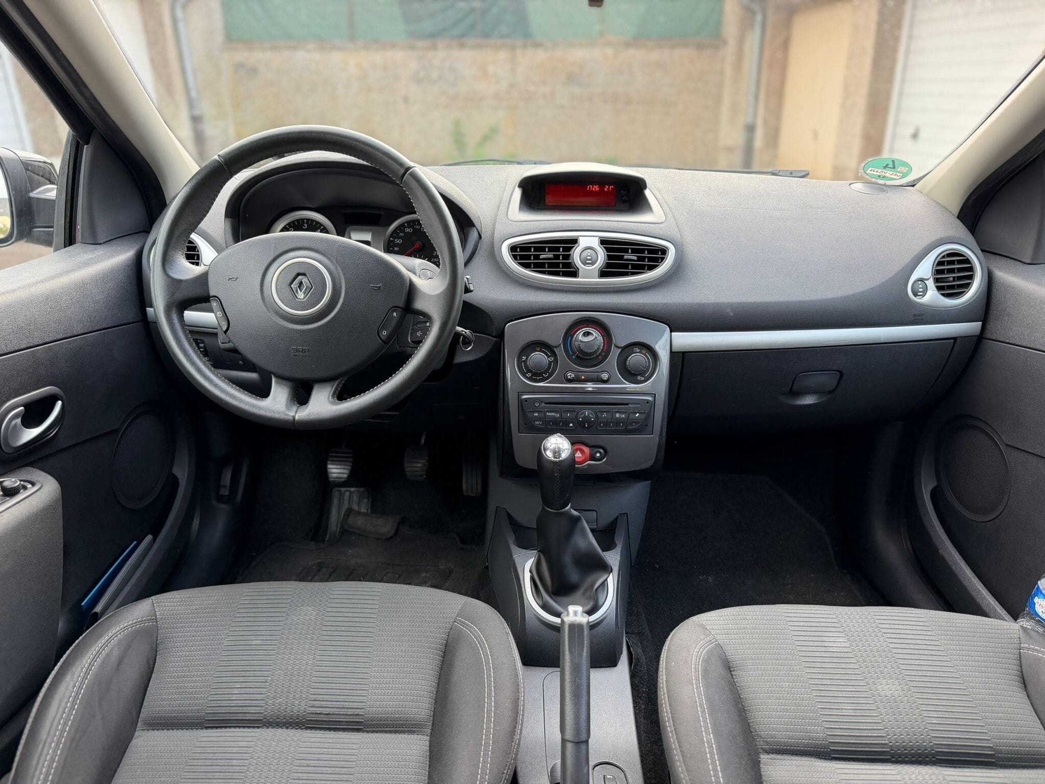 Renault Clio 1.5CDI 88 (2011) - Photo 5