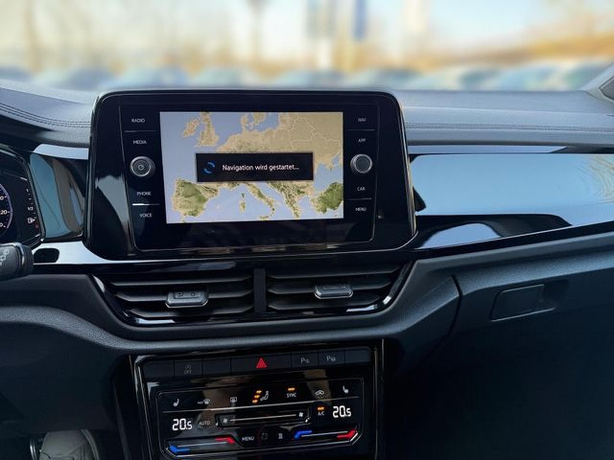 VW T-Roc T-Roc R-Line 4Motion (2024) - Photo 11