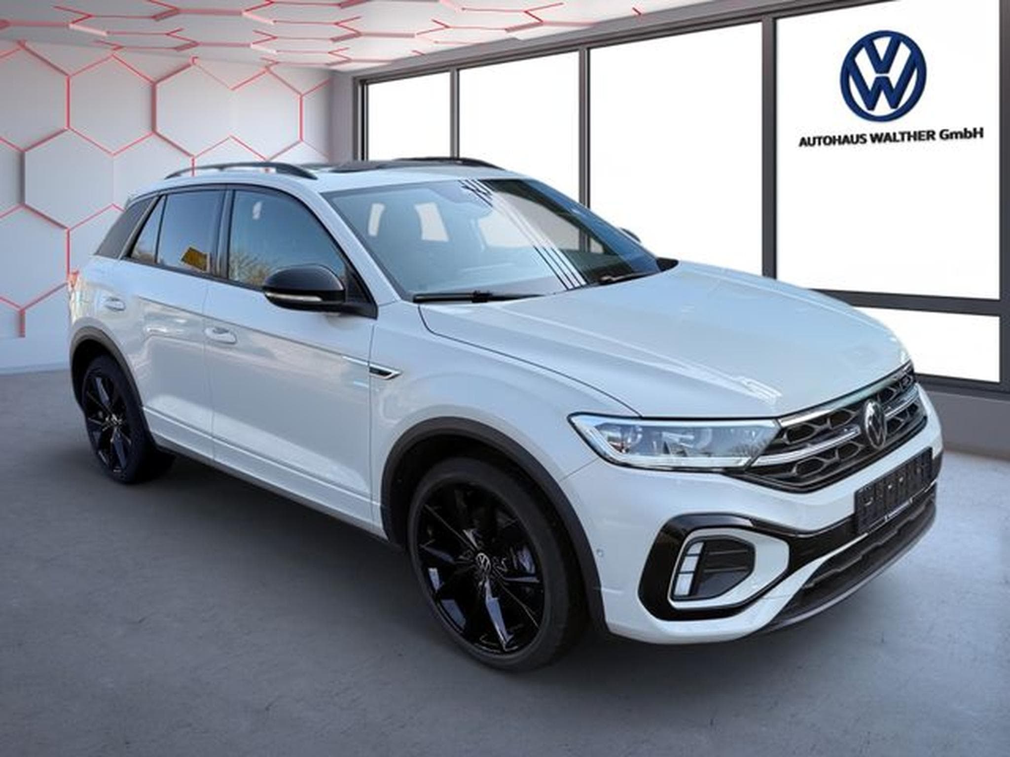 VW T-Roc T-Roc R-Line 4Motion (2024) - Photo 2