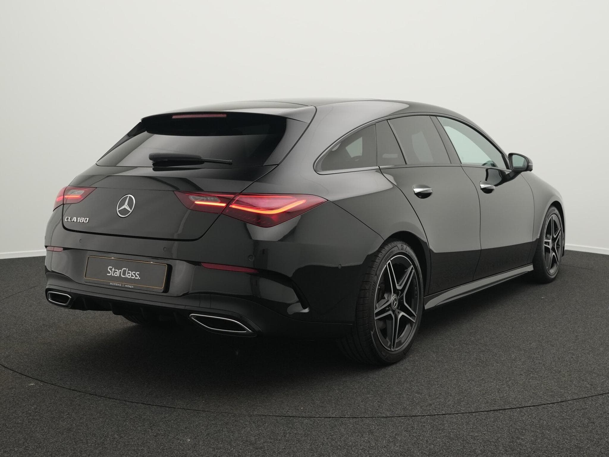 Mercedes CLA AMG-Line Premium Plus (2025) - Photo 3