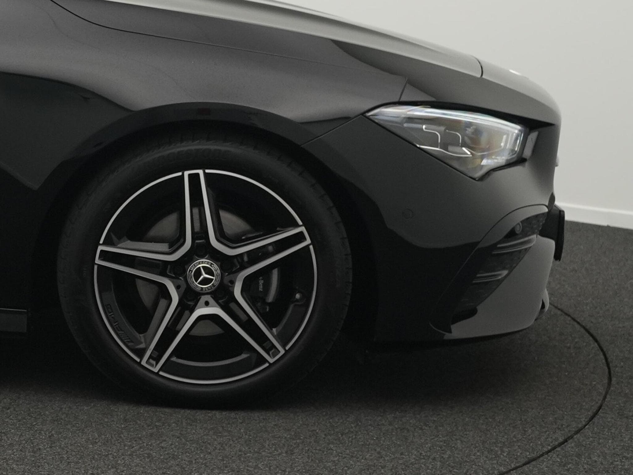Mercedes CLA AMG-Line Premium Plus (2025) - Photo 8