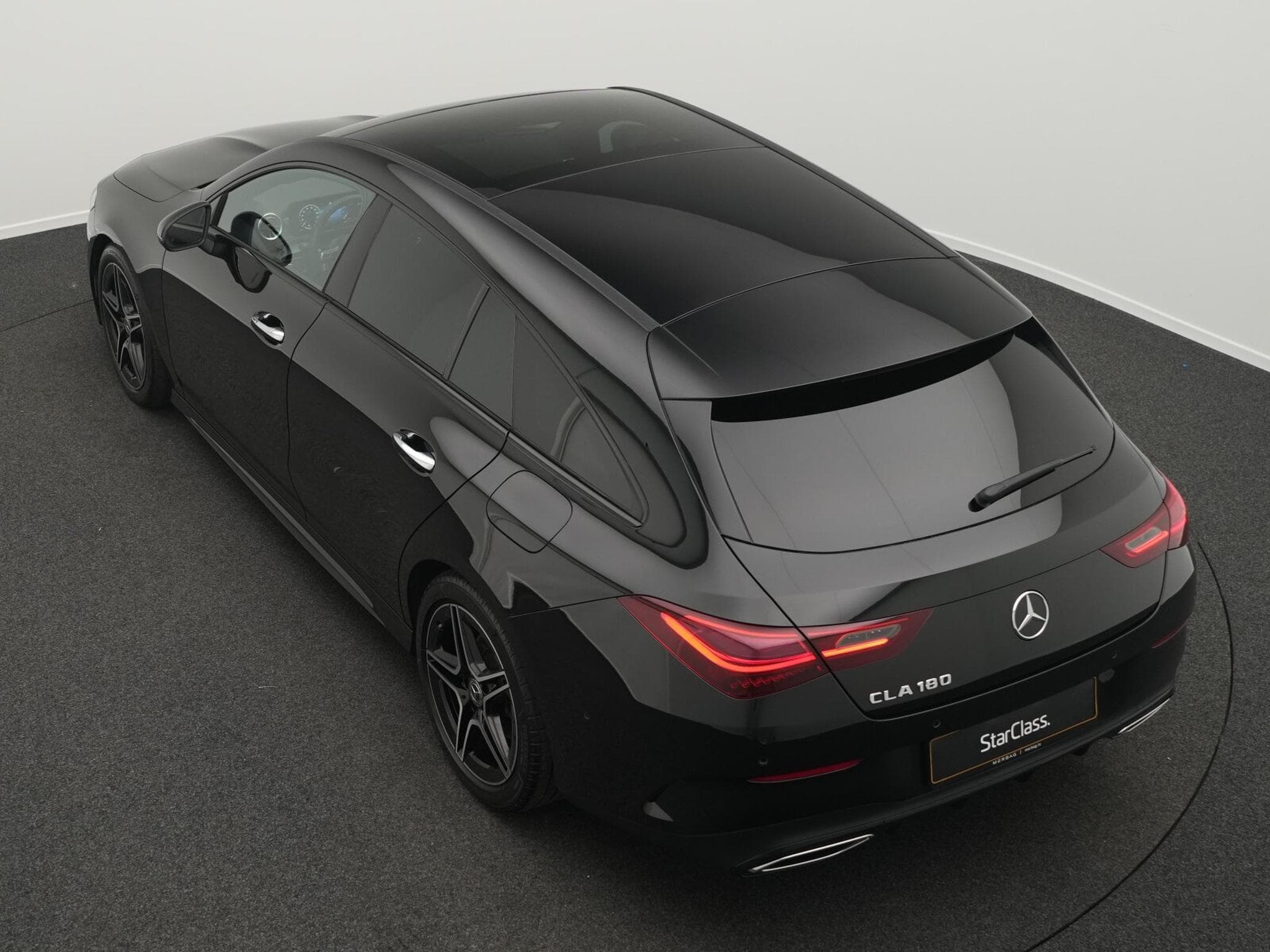 Mercedes CLA AMG-Line Premium Plus (2025) - Photo 13