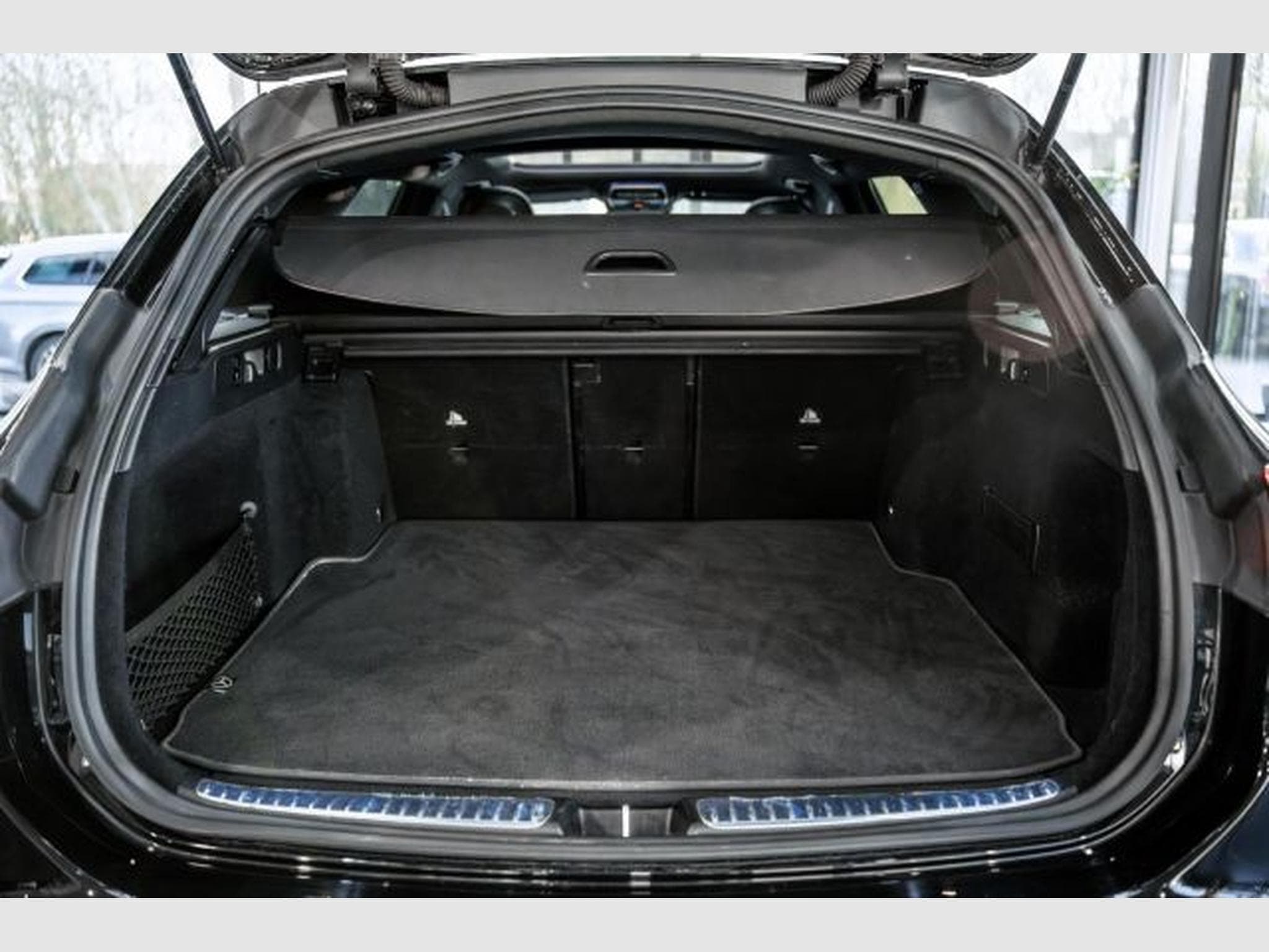 Mercedes C 220 C 220d T 9G Avantgarde NAVI LED RFK PANO Burmest (2023) - Photo 14