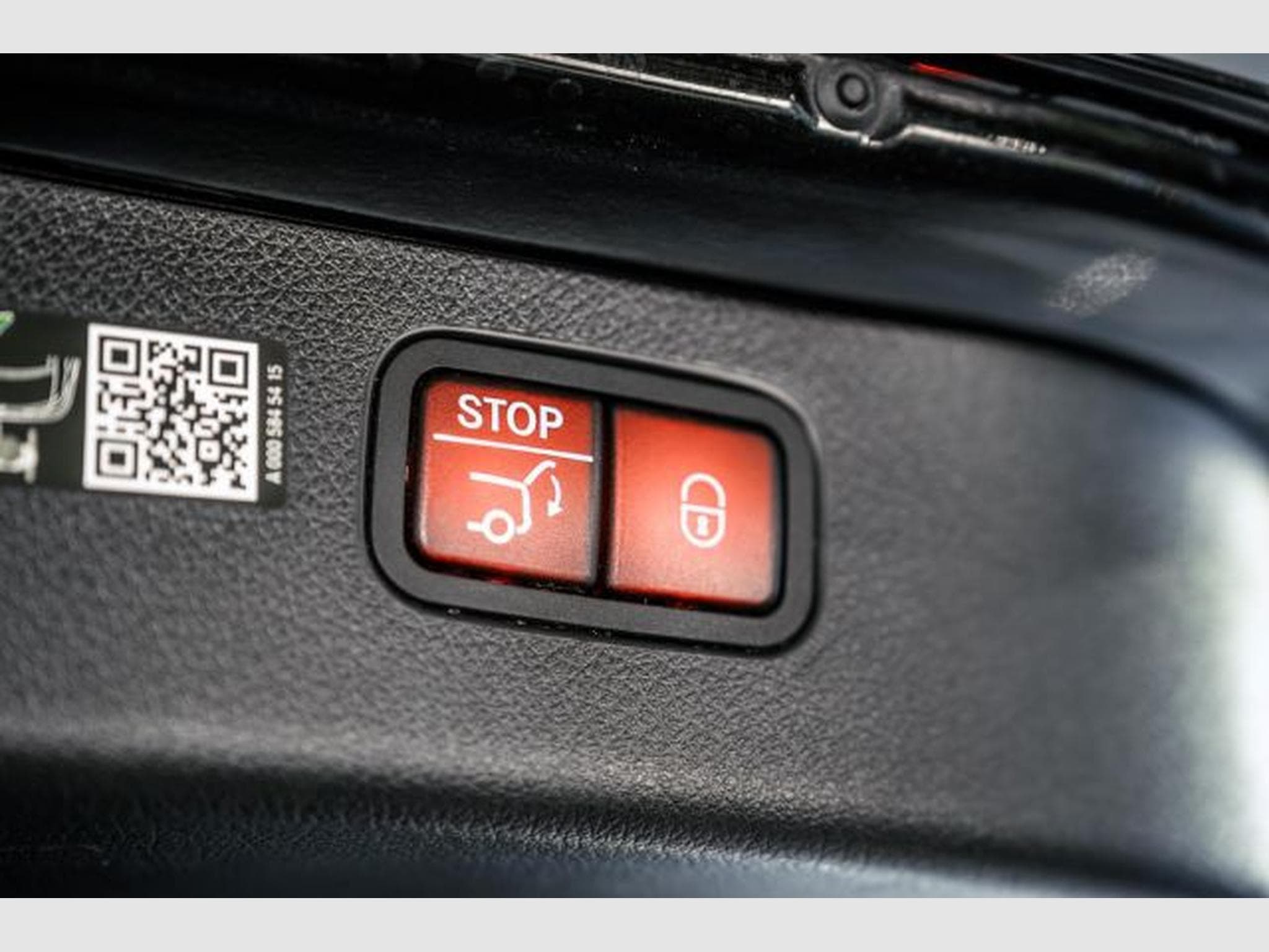 Mercedes C 220 C 220d T 9G Avantgarde NAVI LED RFK PANO Burmest (2023) - Photo 15