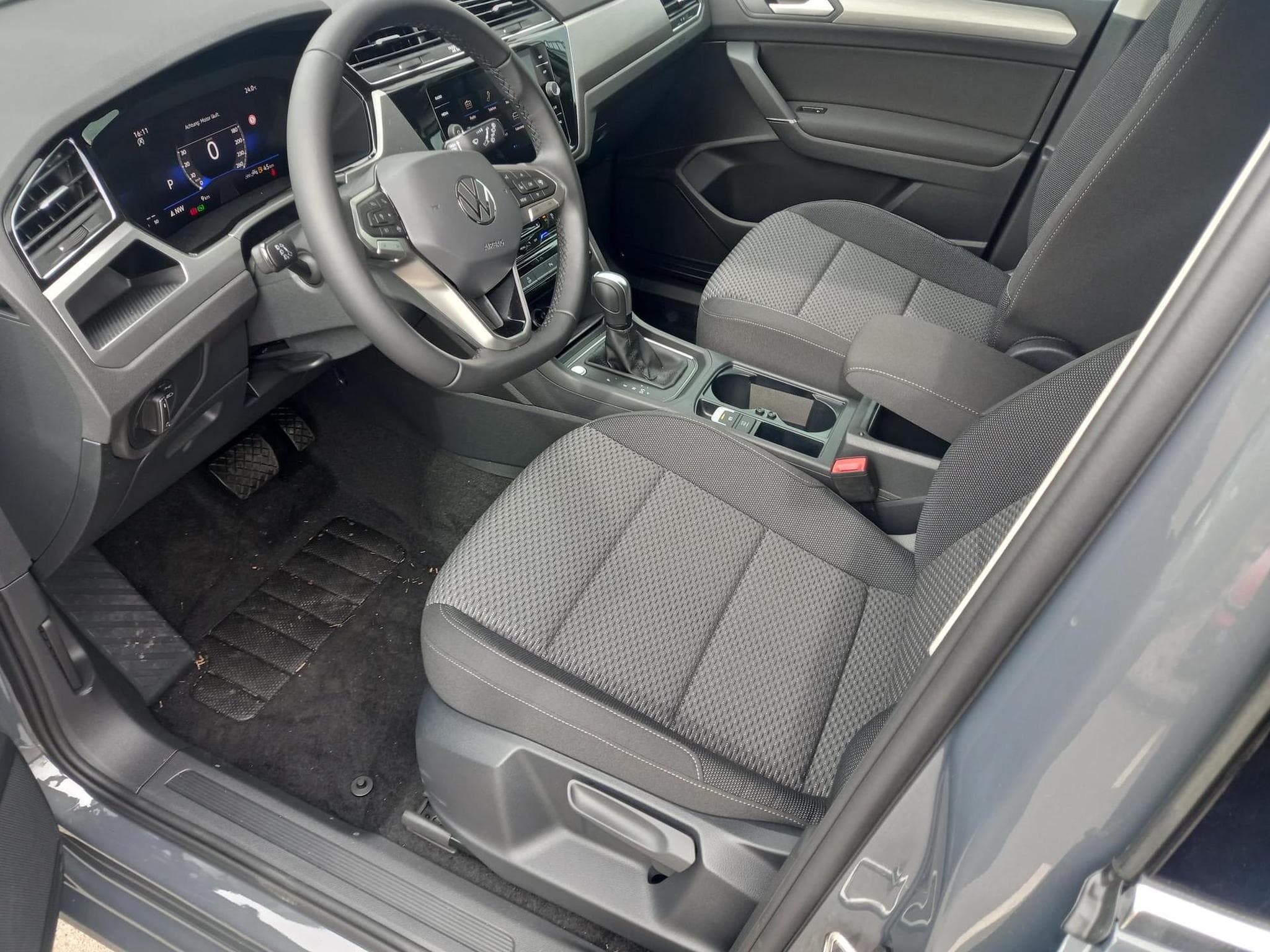 VW Touran Comfortline 1.5 TSI (2026) - Foto 2