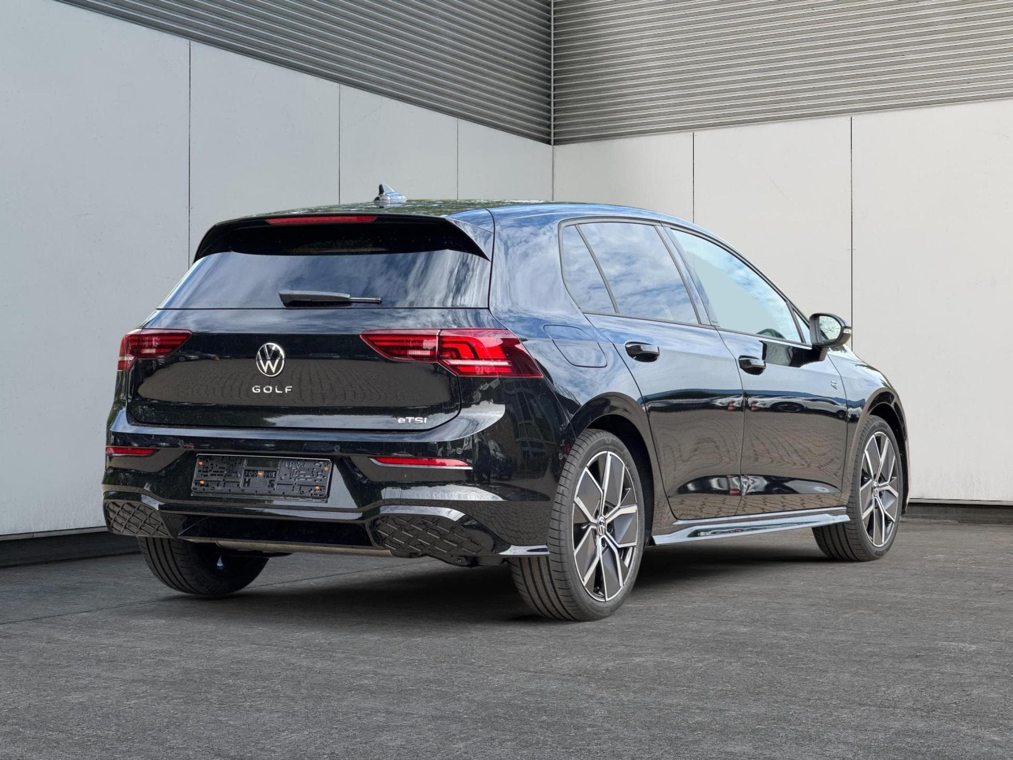 VW Golf R-Line Limited (2026) - Foto 3