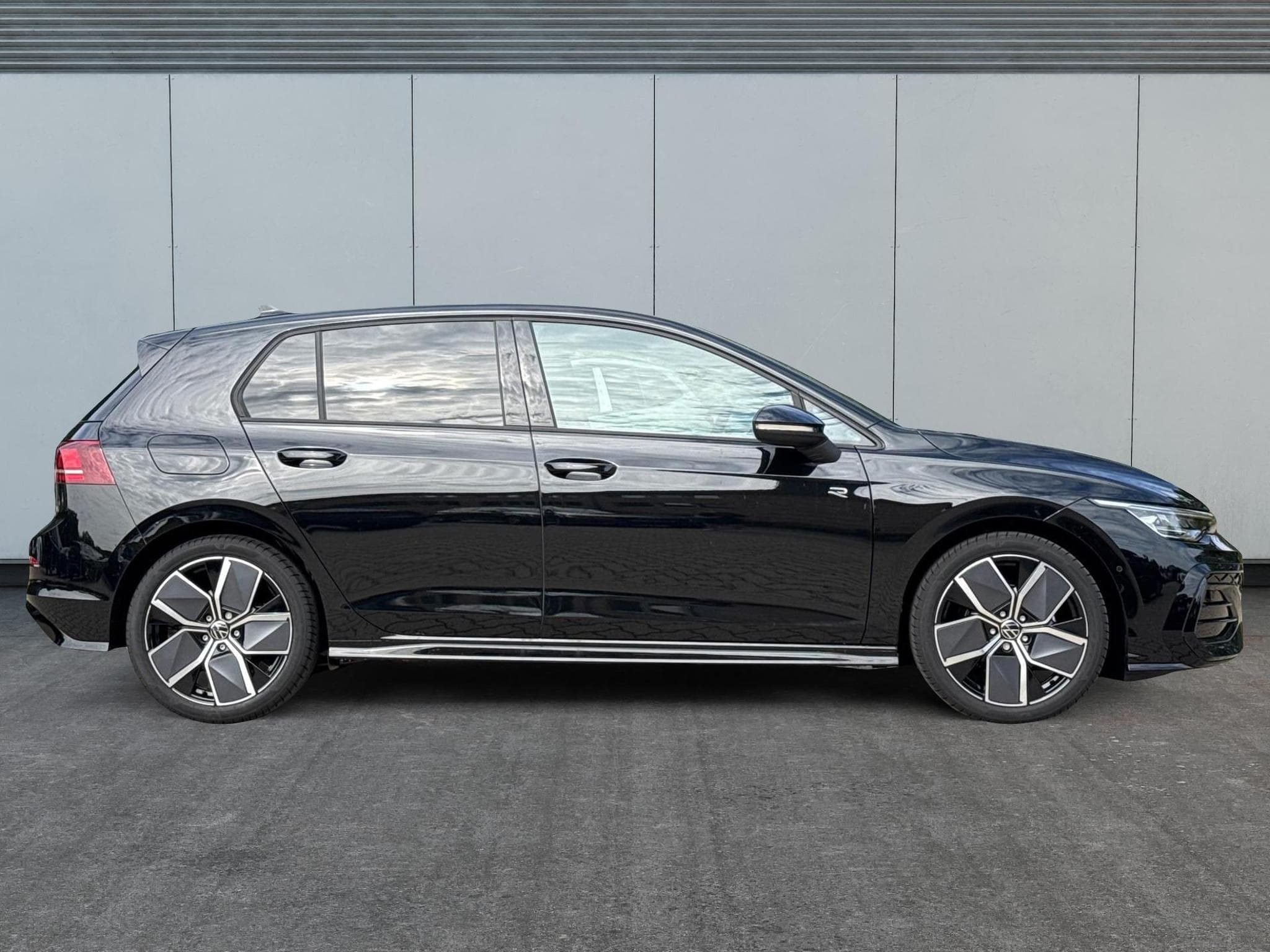 VW Golf R-Line Limited (2026) - Foto 5
