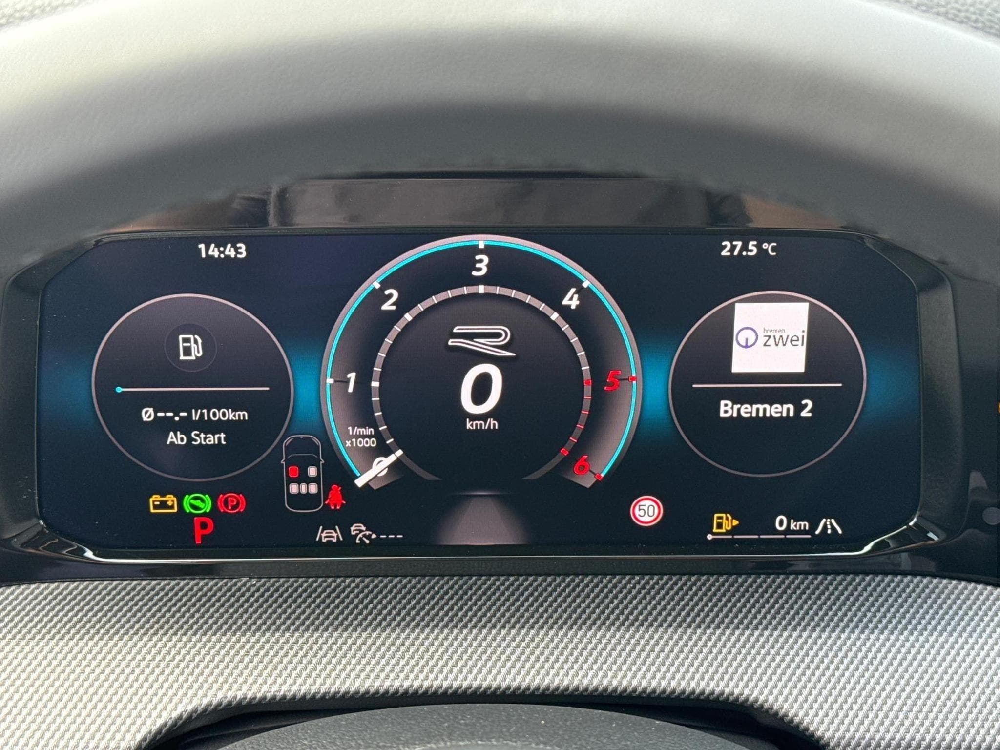 VW Golf R-Line Limited (2026) - Foto 23