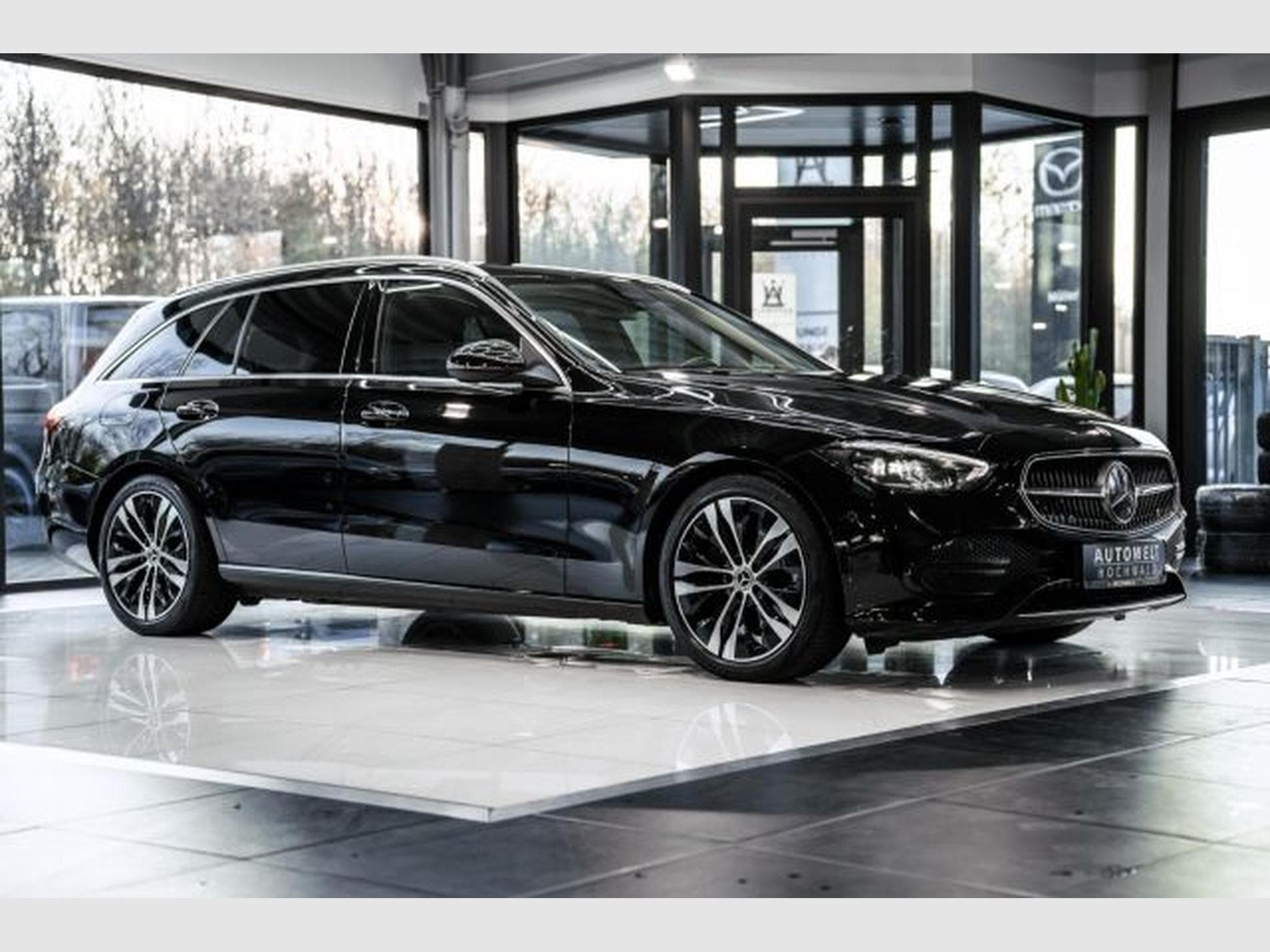 Mercedes C 200 C 200d T 9G-tronic Avantgarde NAVI RFK LED Burm. (2023) - Photo 6