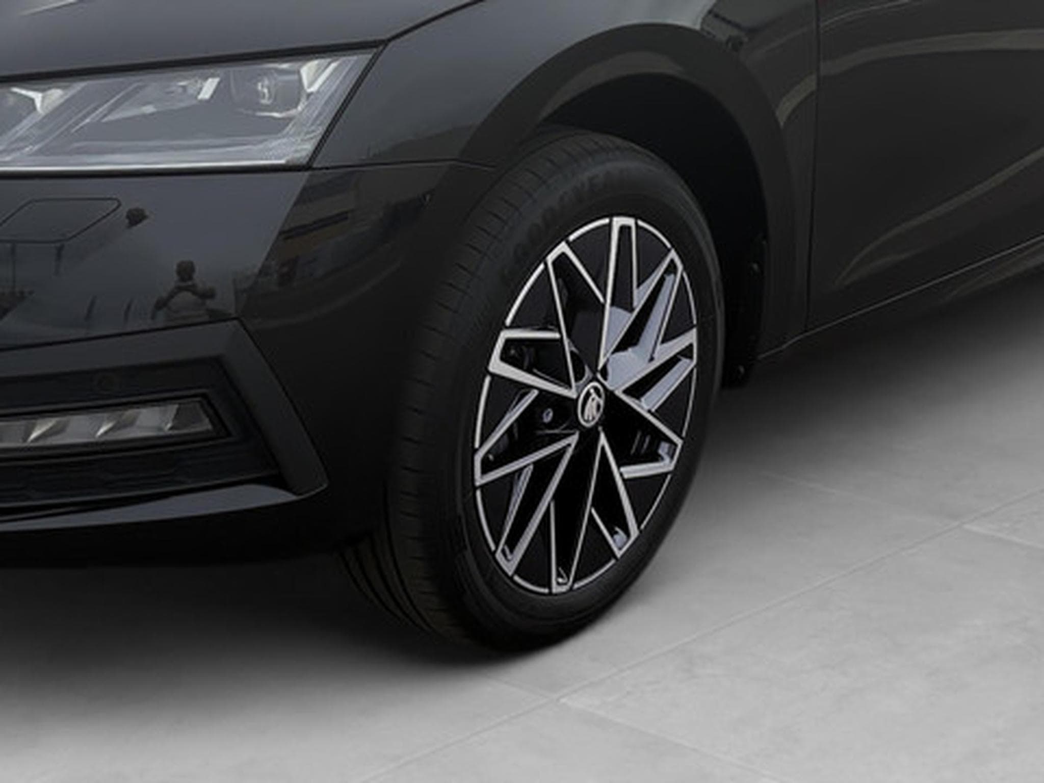 Skoda Octavia Combi 2.0 TDI 110kW Ambition DSG (2023) - Photo 20