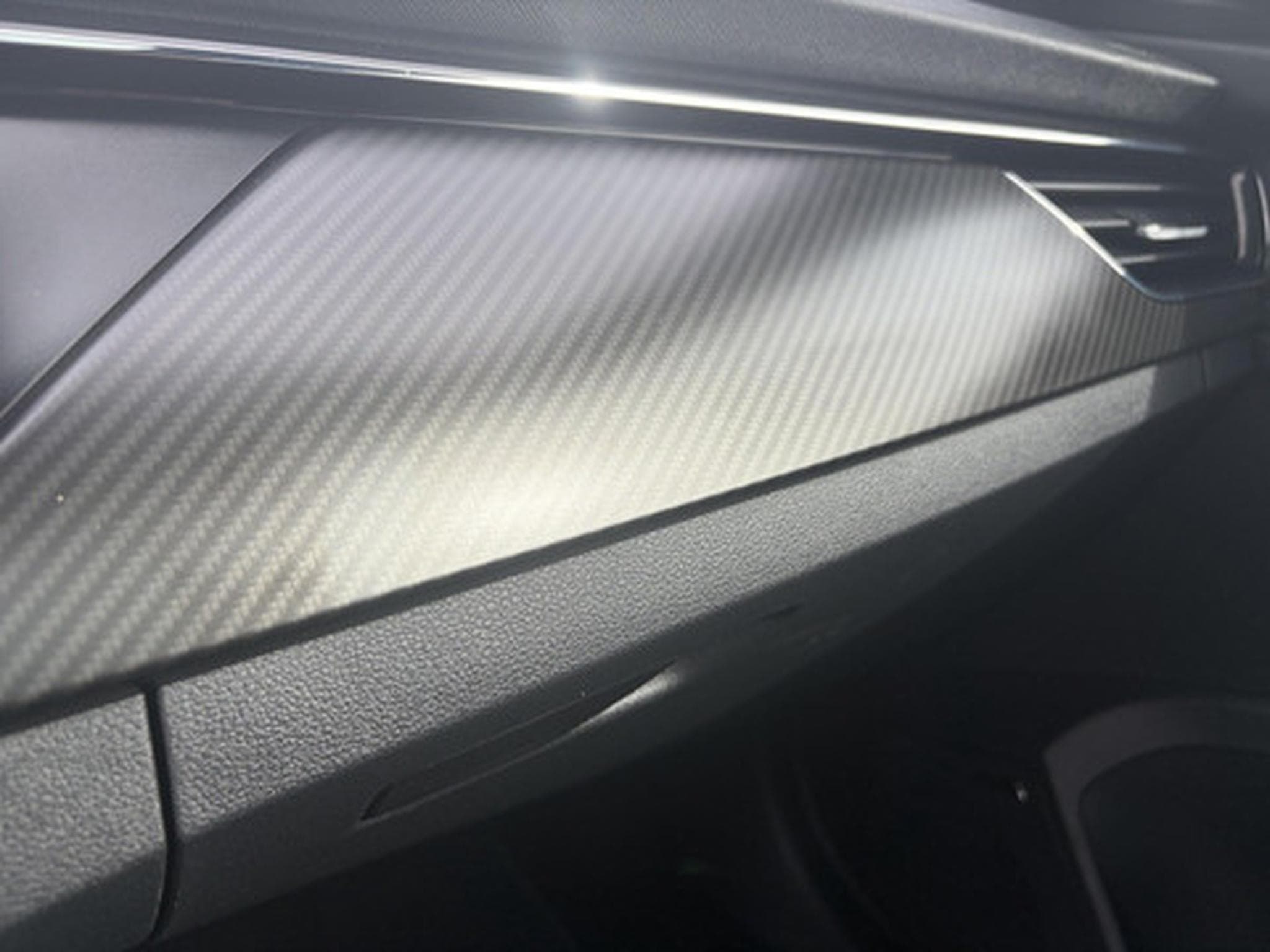 Skoda Kamiq 1.5 TSI 110kW DSG Monte Carlo (2022) - Photo 10