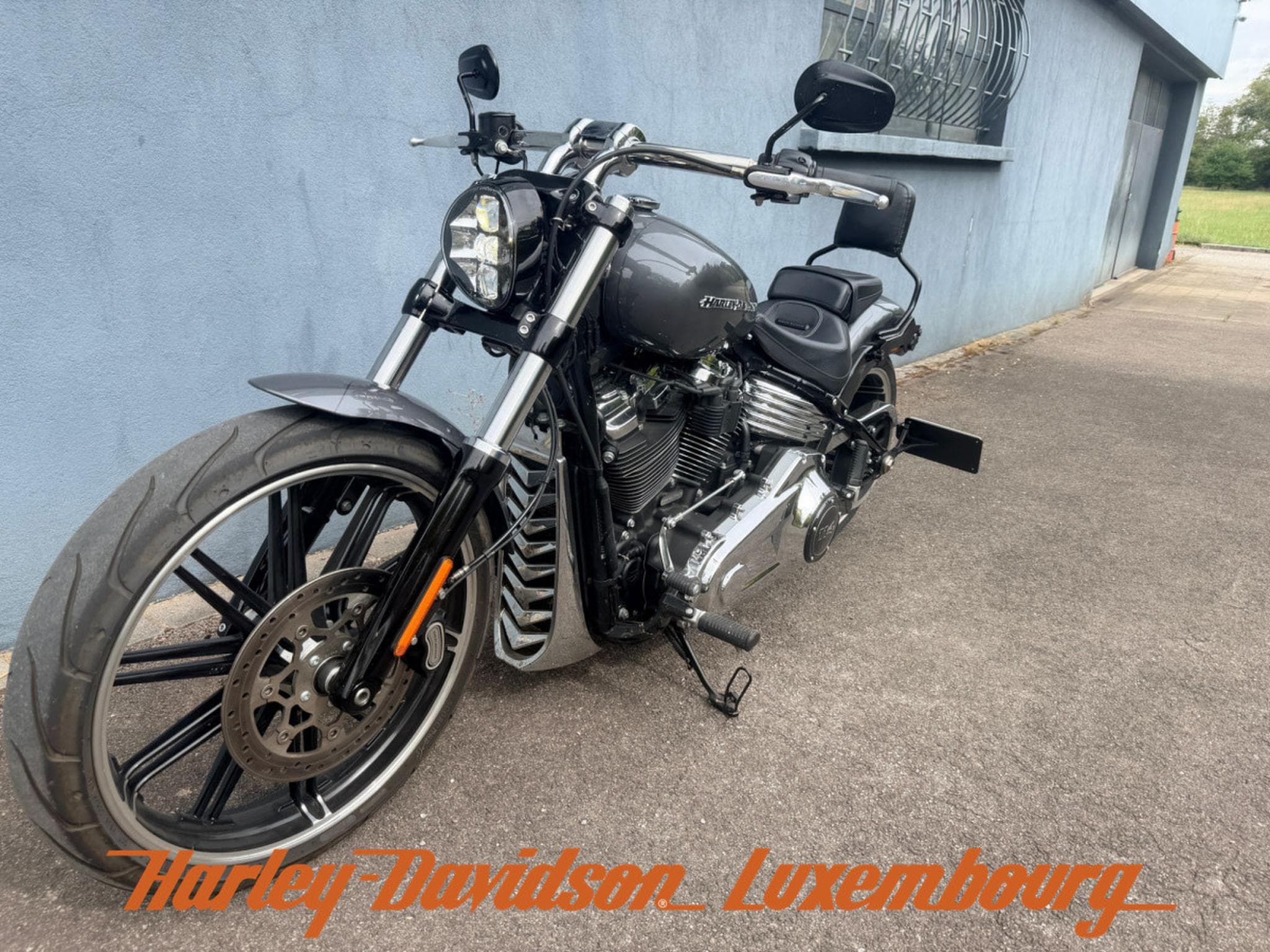 Harley-Davidson Breakout (2022) - Foto 4