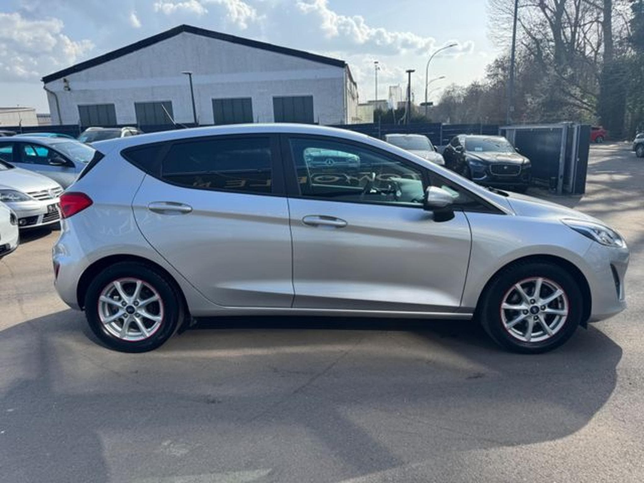 Ford Fiesta FIESTA TREND *NAVI*SHZ*ALU*5-TUERIG* (2021) - Photo 14