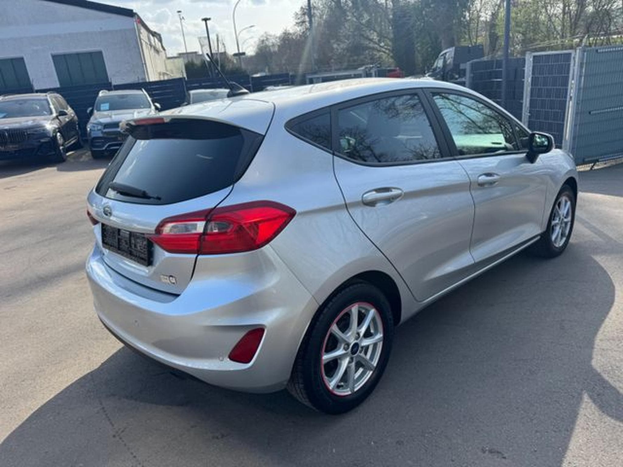 Ford Fiesta FIESTA TREND *NAVI*SHZ*ALU*5-TUERIG* (2021) - Photo 6