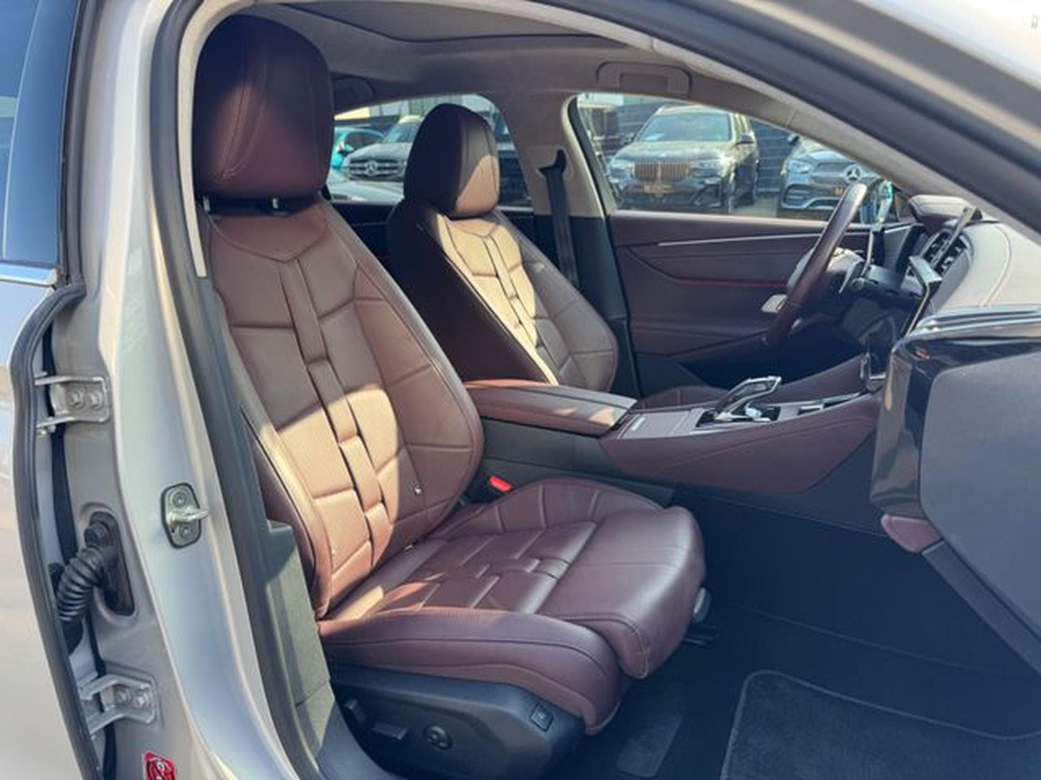 DS Automobiles DS9 DS9 E-TENSE 250 kW RIVOLI +*LED*NAVI*PANORAMA*1 (2024) - Photo 15