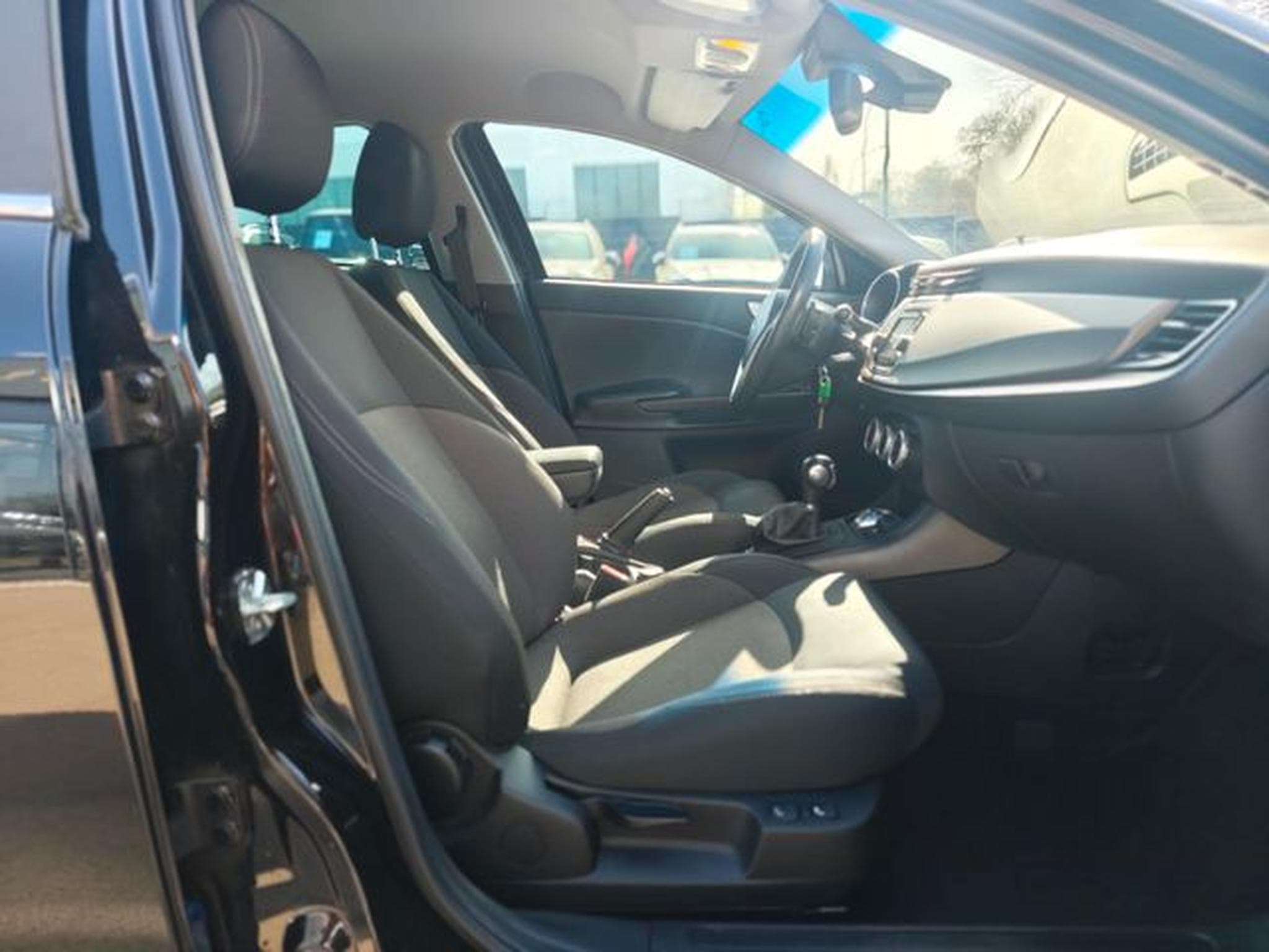 Alfa-Romeo Giulietta GIULIETTA TURISMO *8-FACH*SHZ*AUT*LED* (2016) - Foto 14