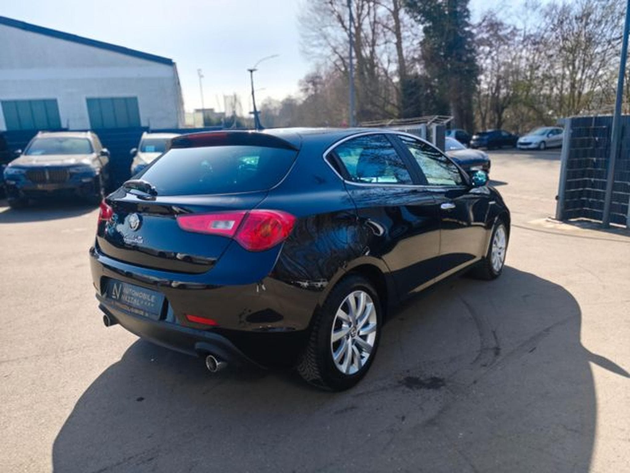 Alfa-Romeo Giulietta GIULIETTA TURISMO *8-FACH*SHZ*AUT*LED* (2016) - Foto 6